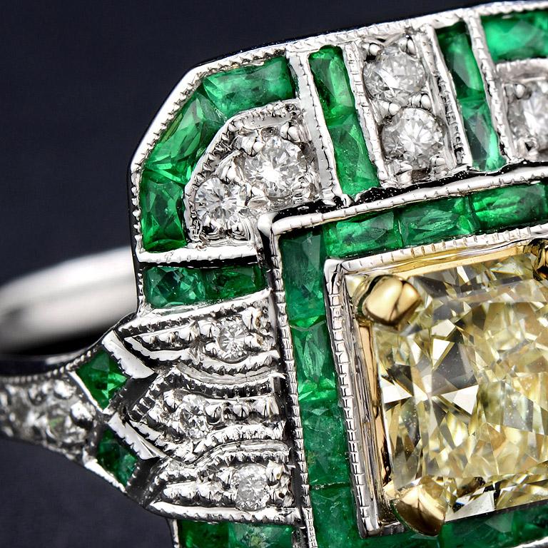 Women's or Men's GIA Certified 1.15 Carat Diamond with French Cut Emerald Diamond Ring