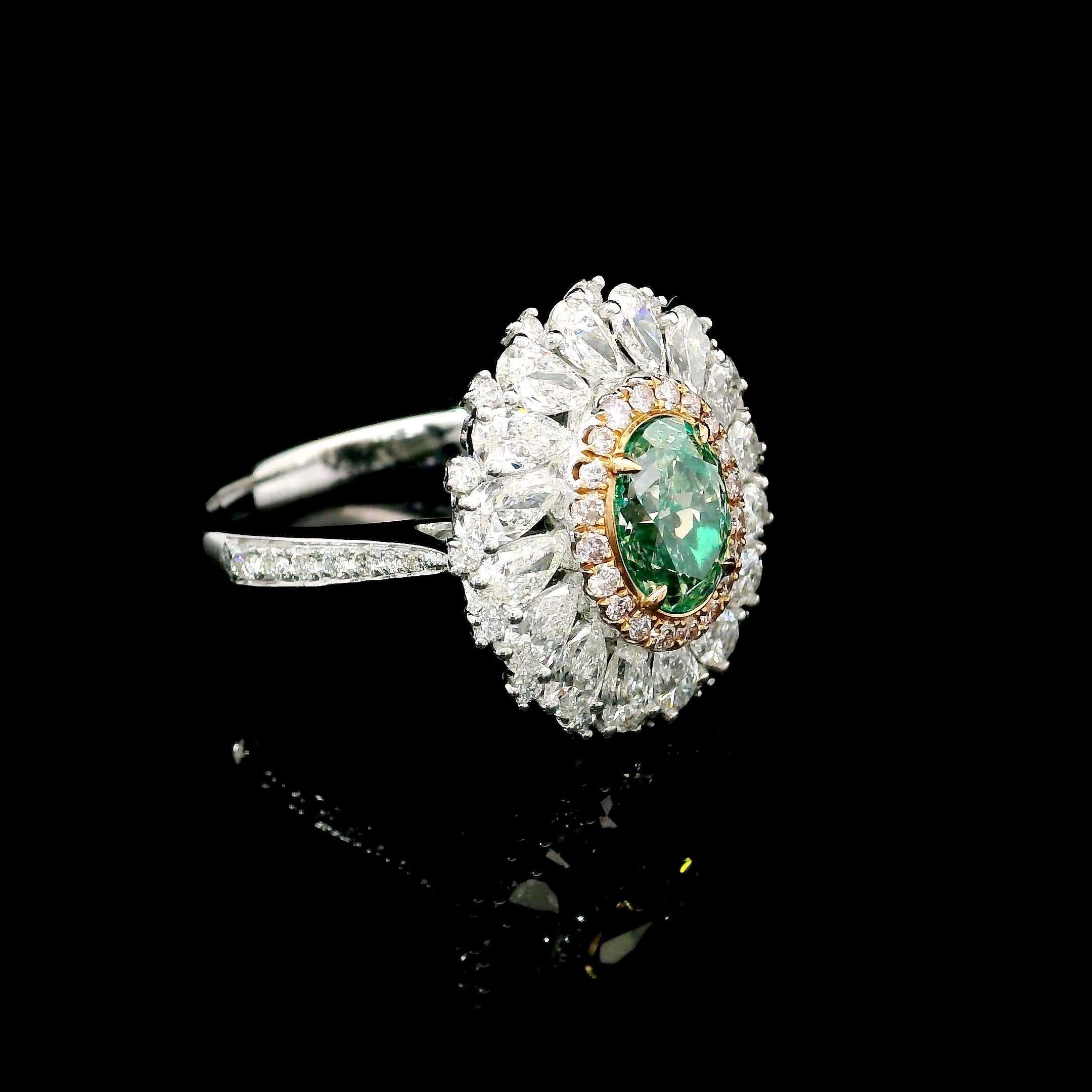 Taille ovale Bague fantaisie en diamant jaune clair vert clair de 1,15 carat de pureté VS1 certifié par le GIA en vente
