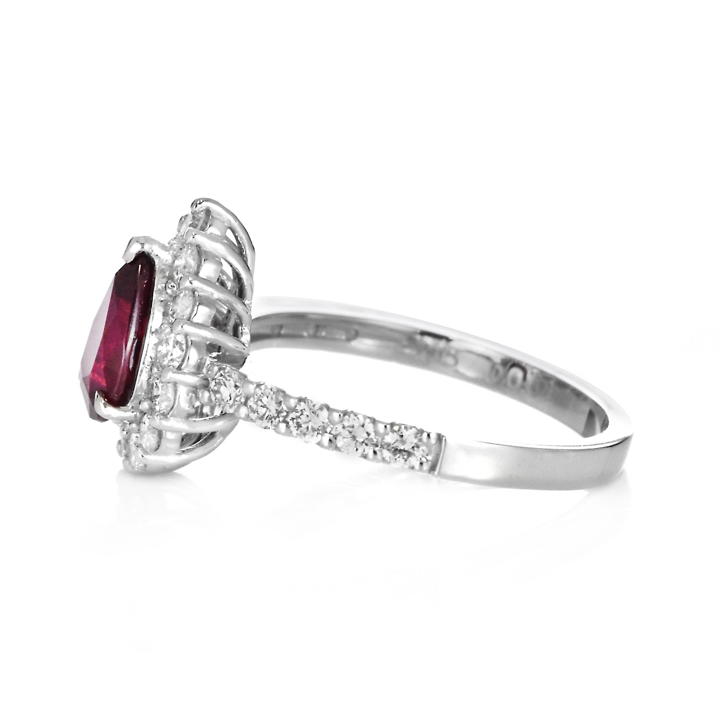 GIA Certified 1.15 Carat Natural, Siam Ruby and Diamond Ring made in Platinum For Sale 3