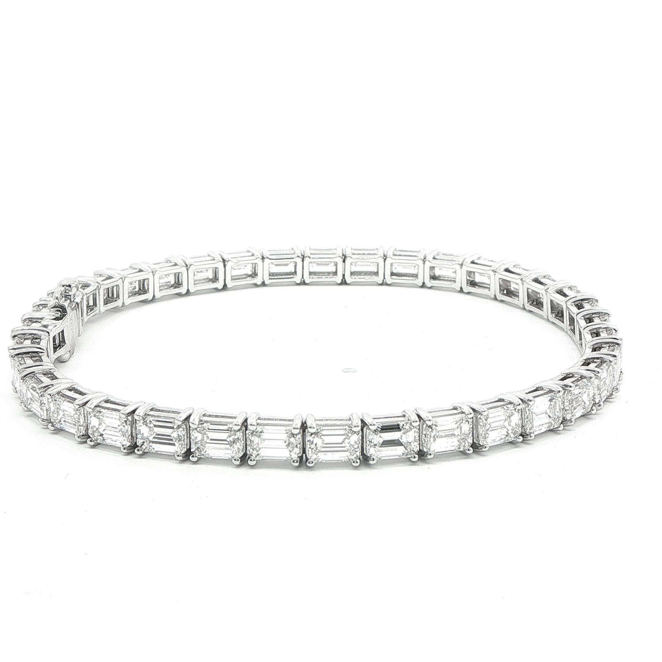 Pulsera de tenis con diamantes talla esmeralda certificados por el GIA de 11,50 TQW en oro blanco de 14 quilates Corte esmeralda en venta