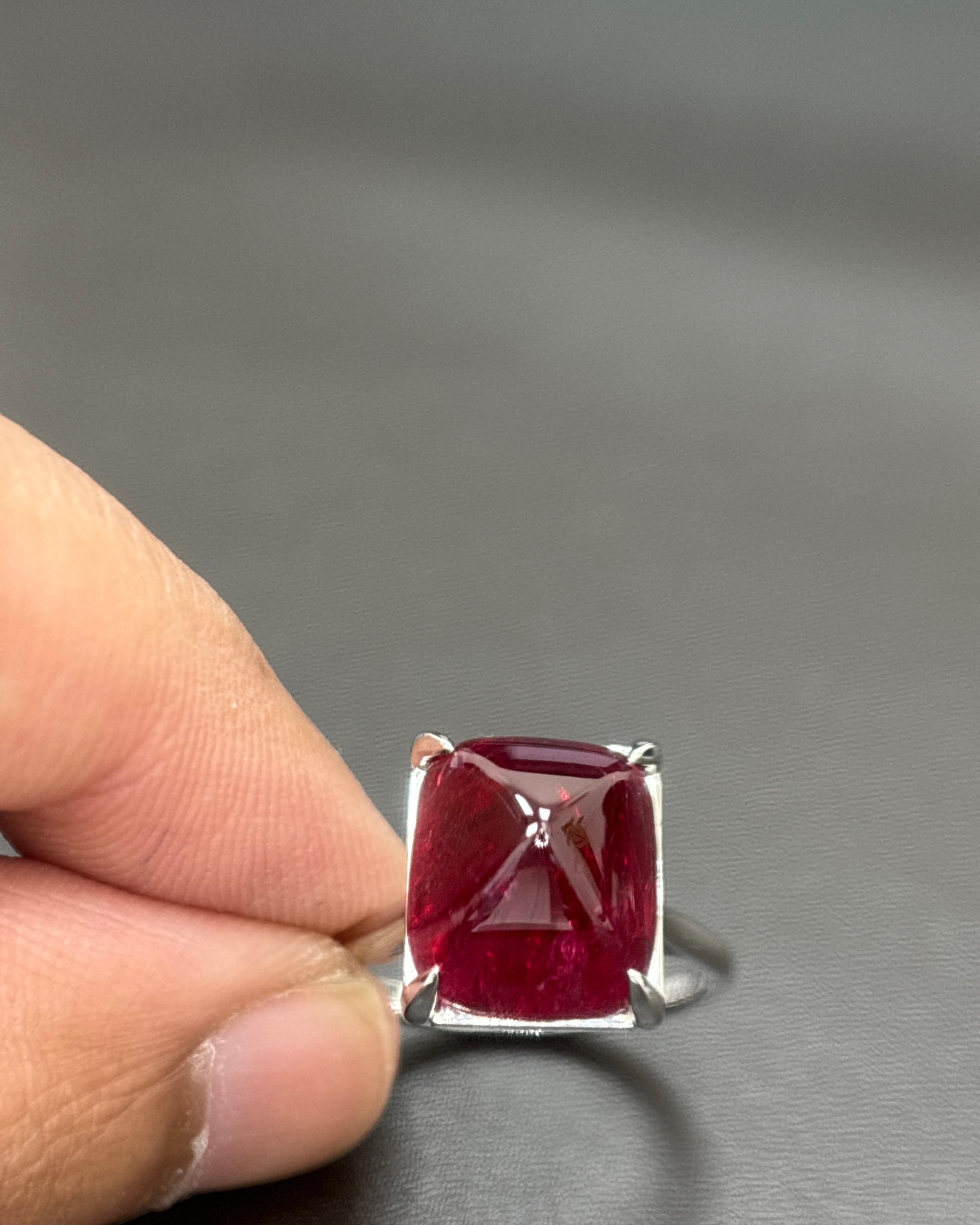 GIA zertifiziert 11,56 Karat Burma keine Hitze Spinell Sugarloaf Platin Ring (Moderne) im Angebot