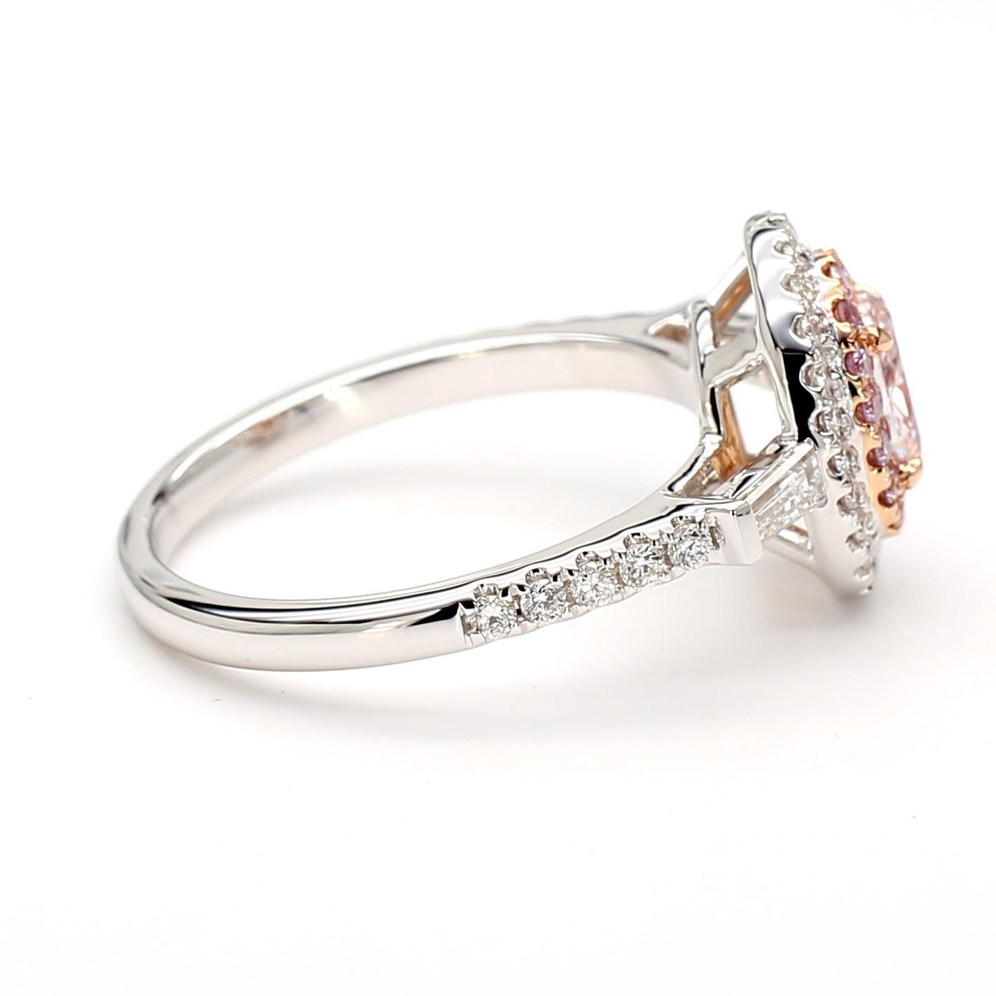 Bague double halo en or blanc 18 carats certifiée GIA 1,16 carat de diamant rose taille ovale en vente 2