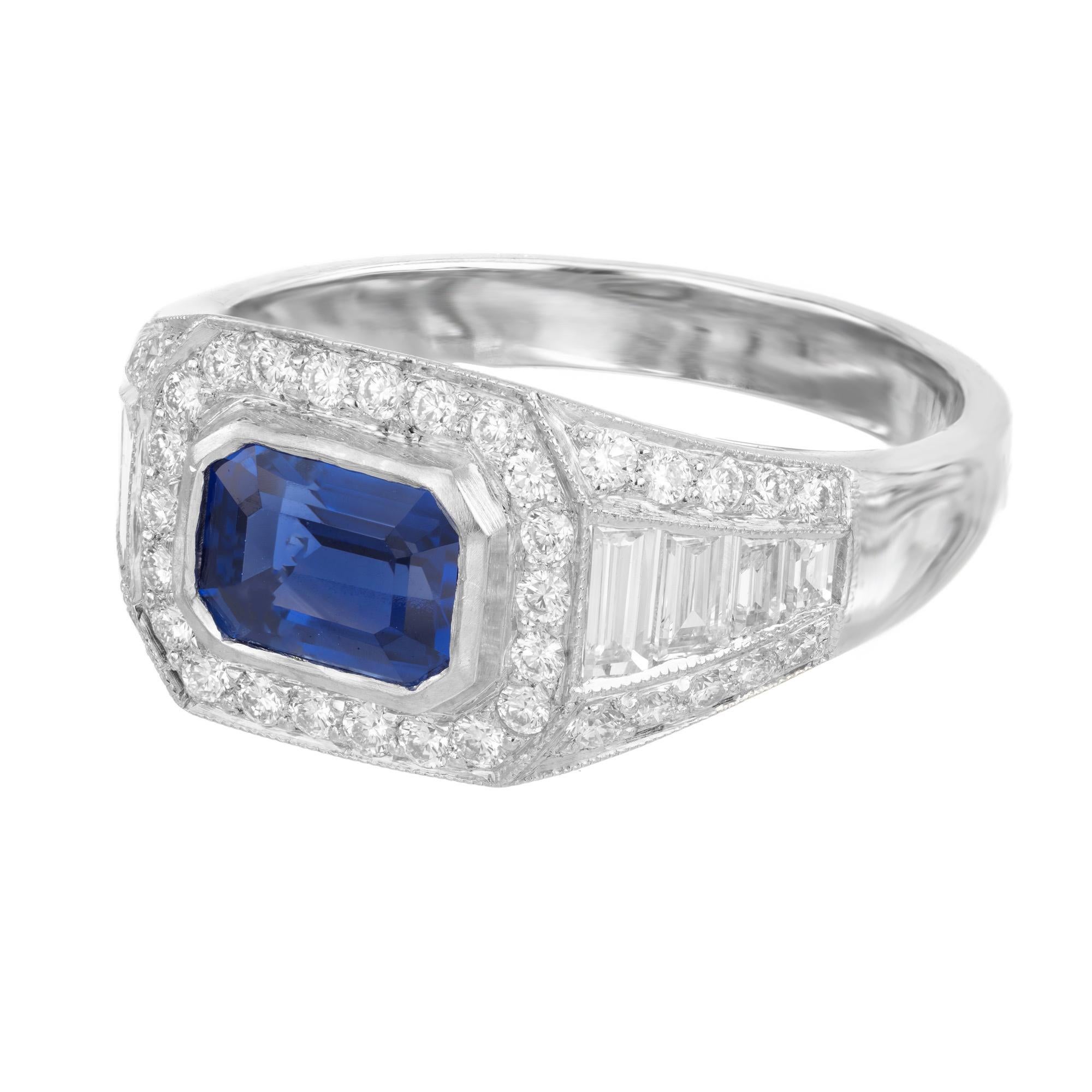 Anillo de compromiso Art Decó de platino con halo de diamantes y zafiro de 1,16 quilates certificado por GIA Corte esmeralda en venta