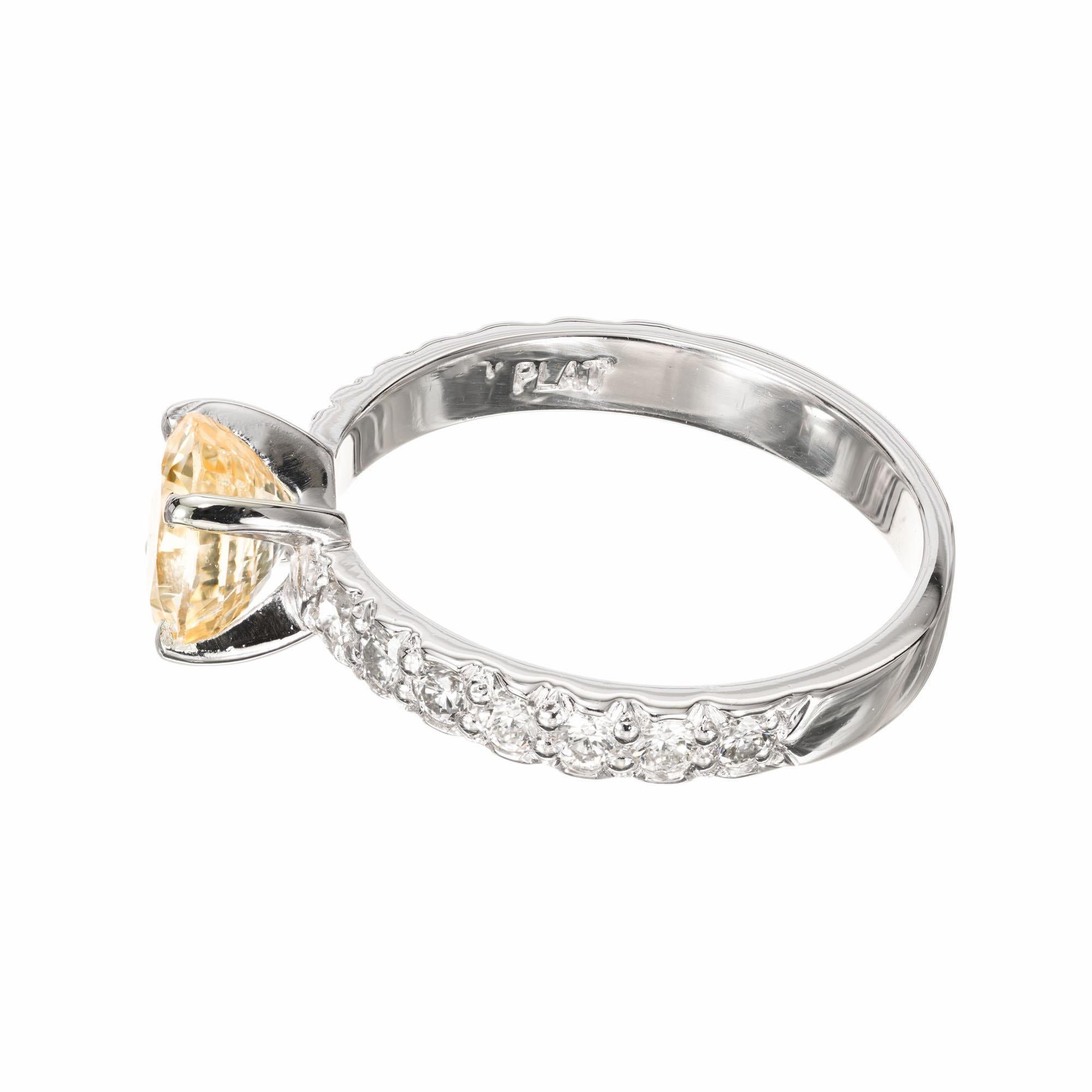 Platin-Verlobungsring, GIA-zertifizierter 1,17 Karat ovaler gelber Saphir Diamant (Ovalschliff) im Angebot