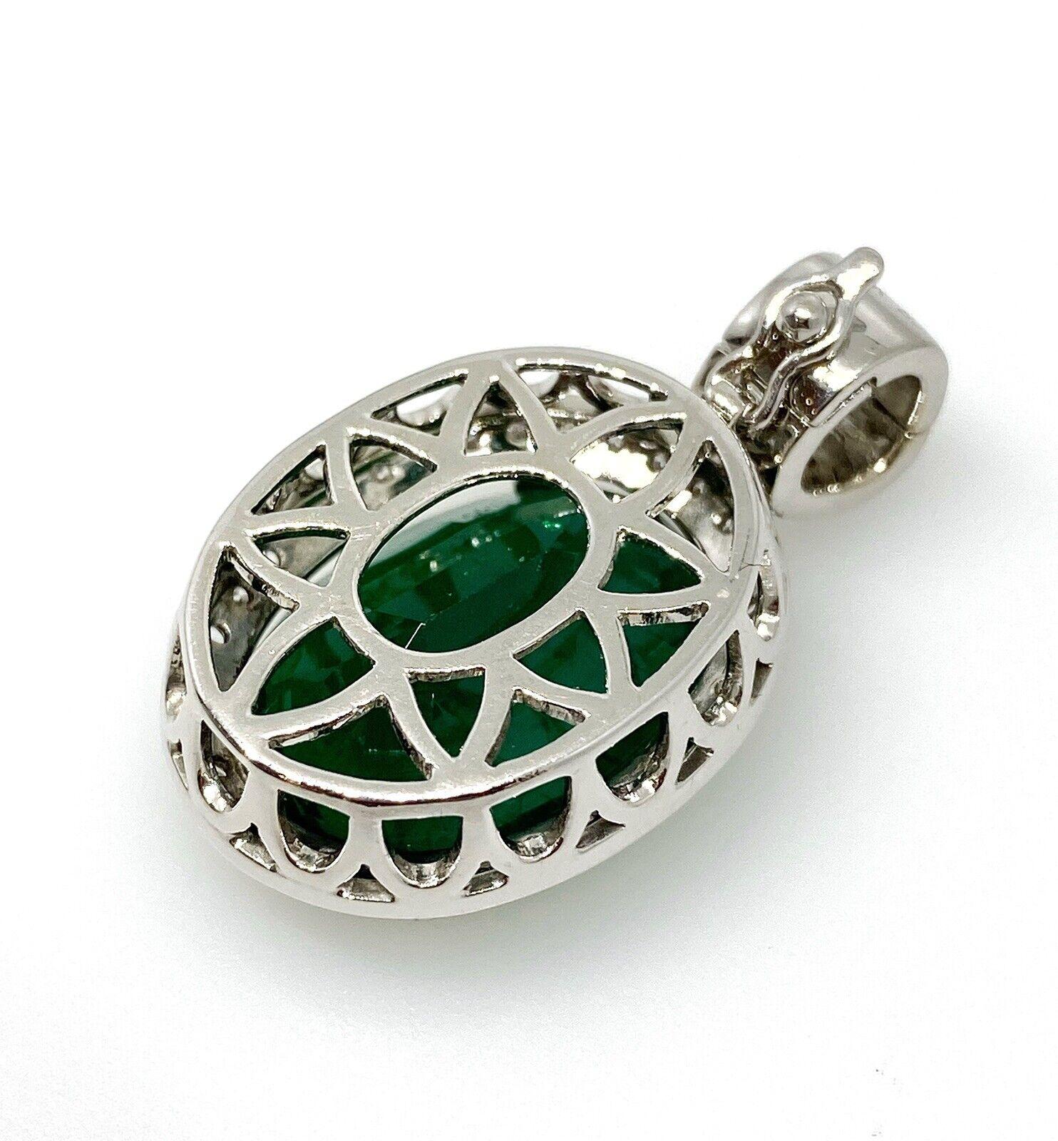 Women's or Men's GIA Certified 11.76 Carat Oval Emerald and Diamond Pendant in 18k White Gold For Sale