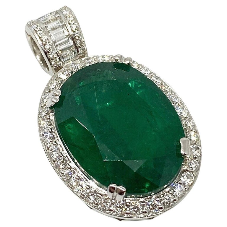 Pendentif En Or Blanc 18 Ct Avec Émeraude Naturelle Et Diamants - Longueur 42 Cm - NEUF