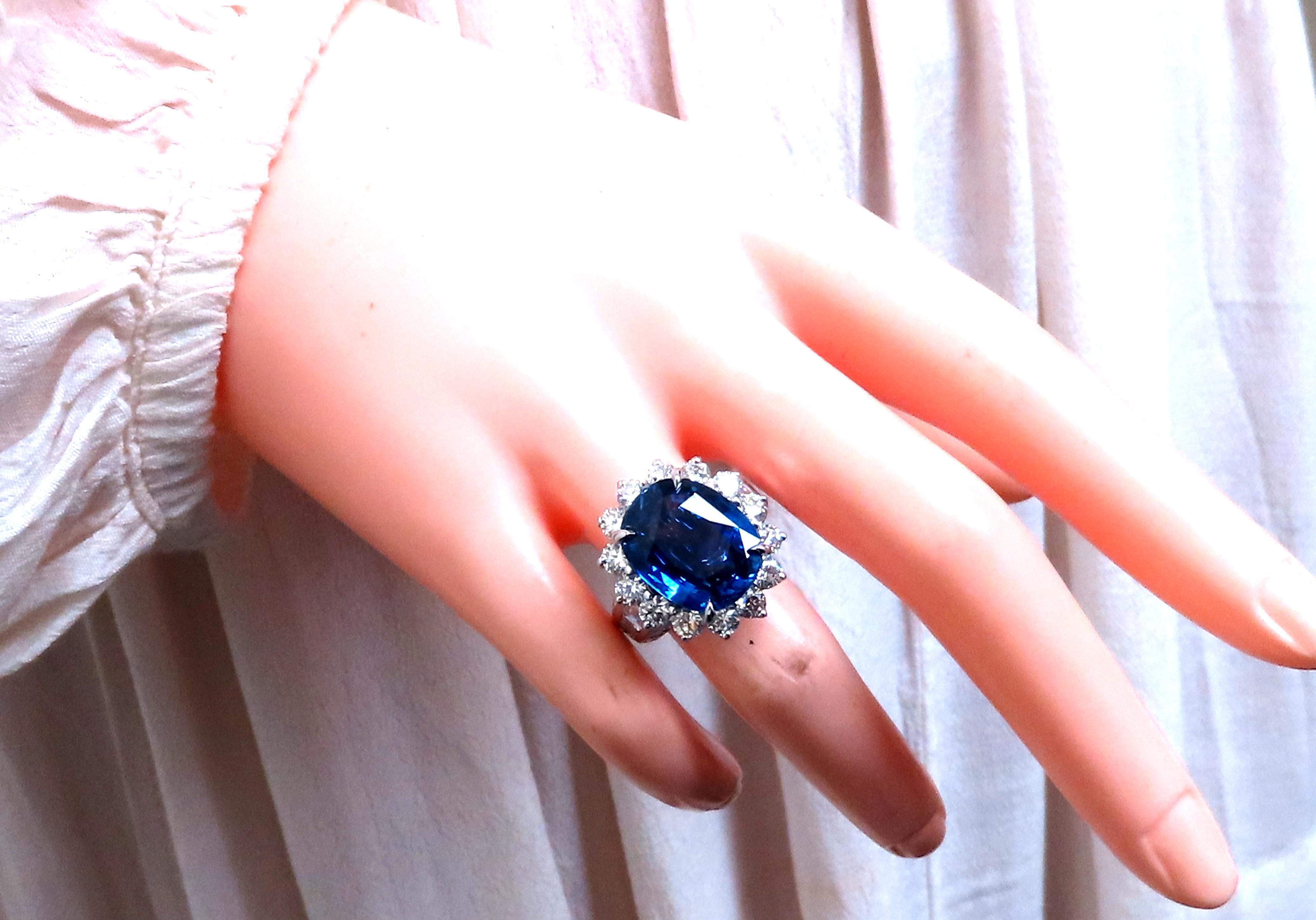 Women's GIA Certified 11.79ct Natural Blue Sapphire Diamonds Ring 14kt Gold 85441 For Sale