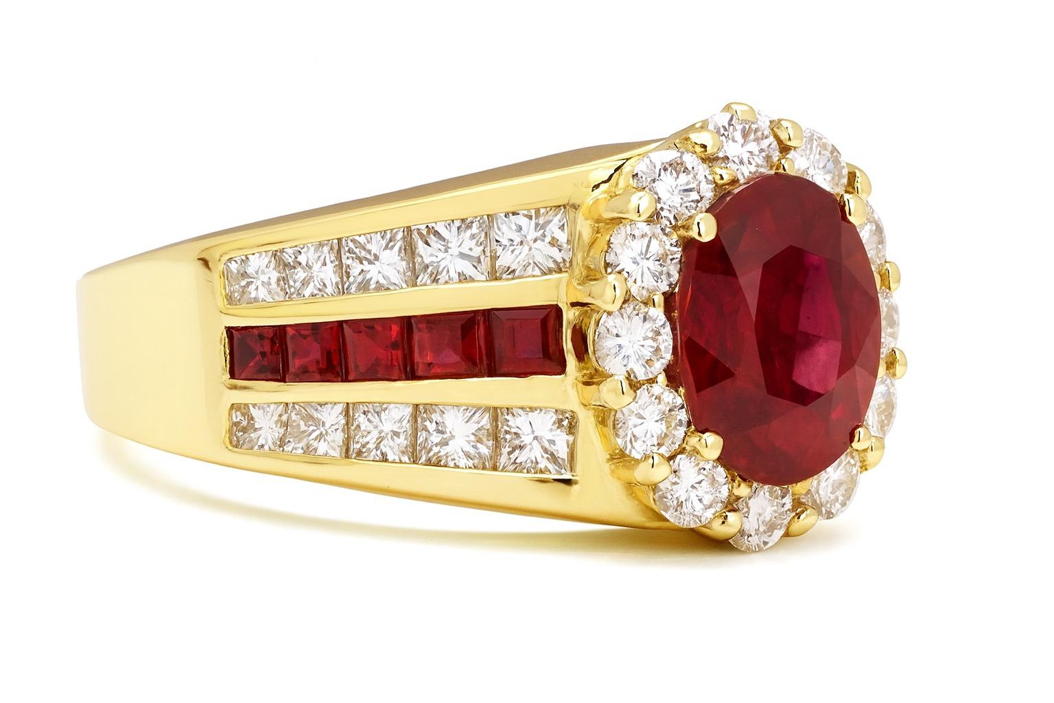 Taglio ovale Anello da cocktail con diamante e sangue di piccione da 1,18 carati certificato GIA  Realizzato in 18 carati in vendita