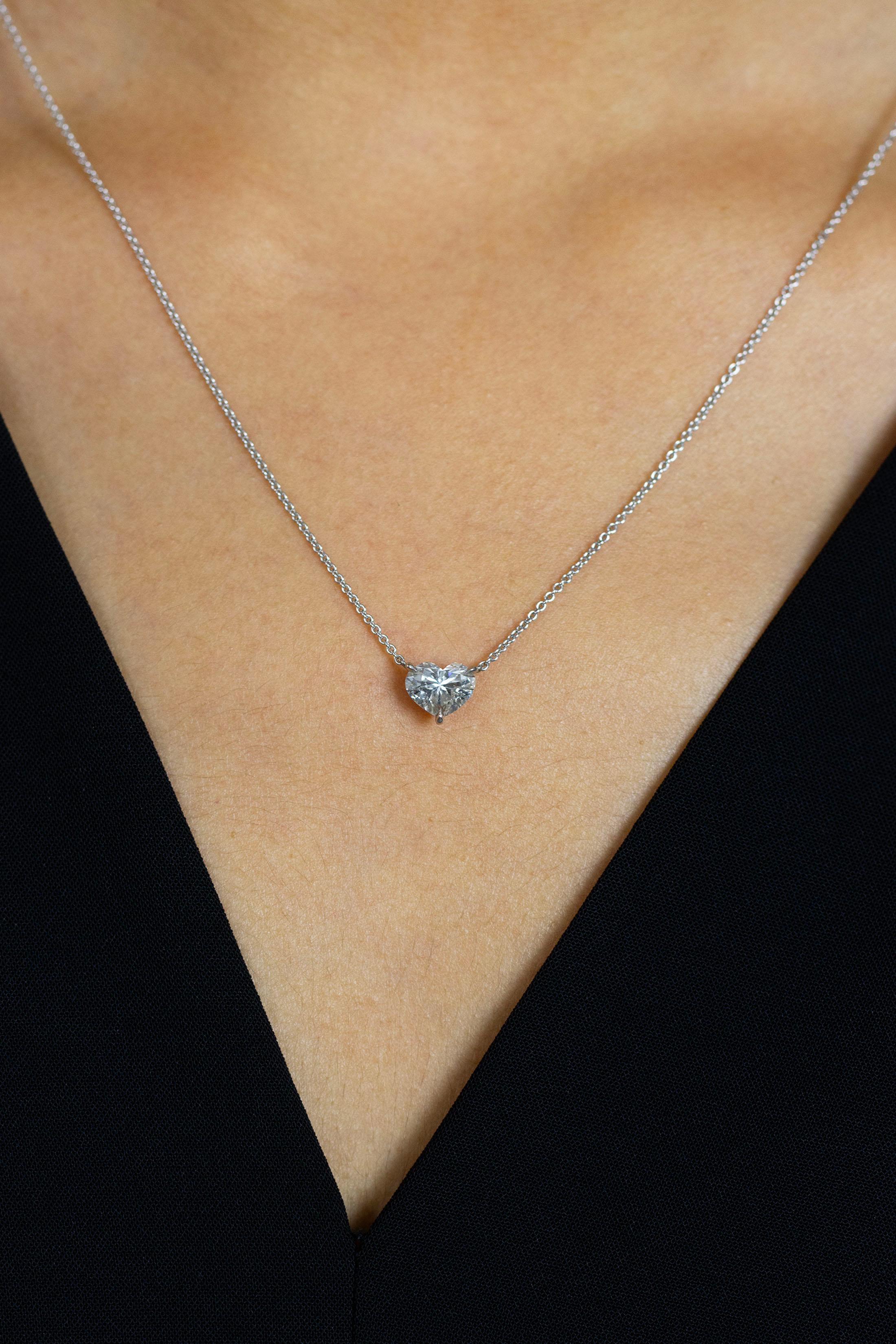 Taille cœur Collier pendentif solitaire en forme de cœur de 1.18 carat certifié GIA en vente