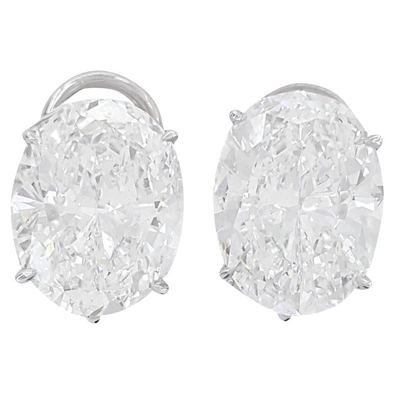 Certificado GIA 11.83 Ct. Pendientes de Platino Color D Claridad Intachable en venta