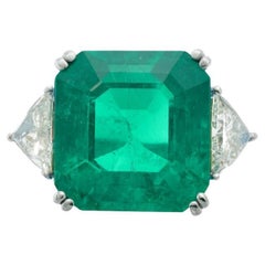 GIA Certified 11.87 Carat Colombian Emerald and Diamond Platinum Ring