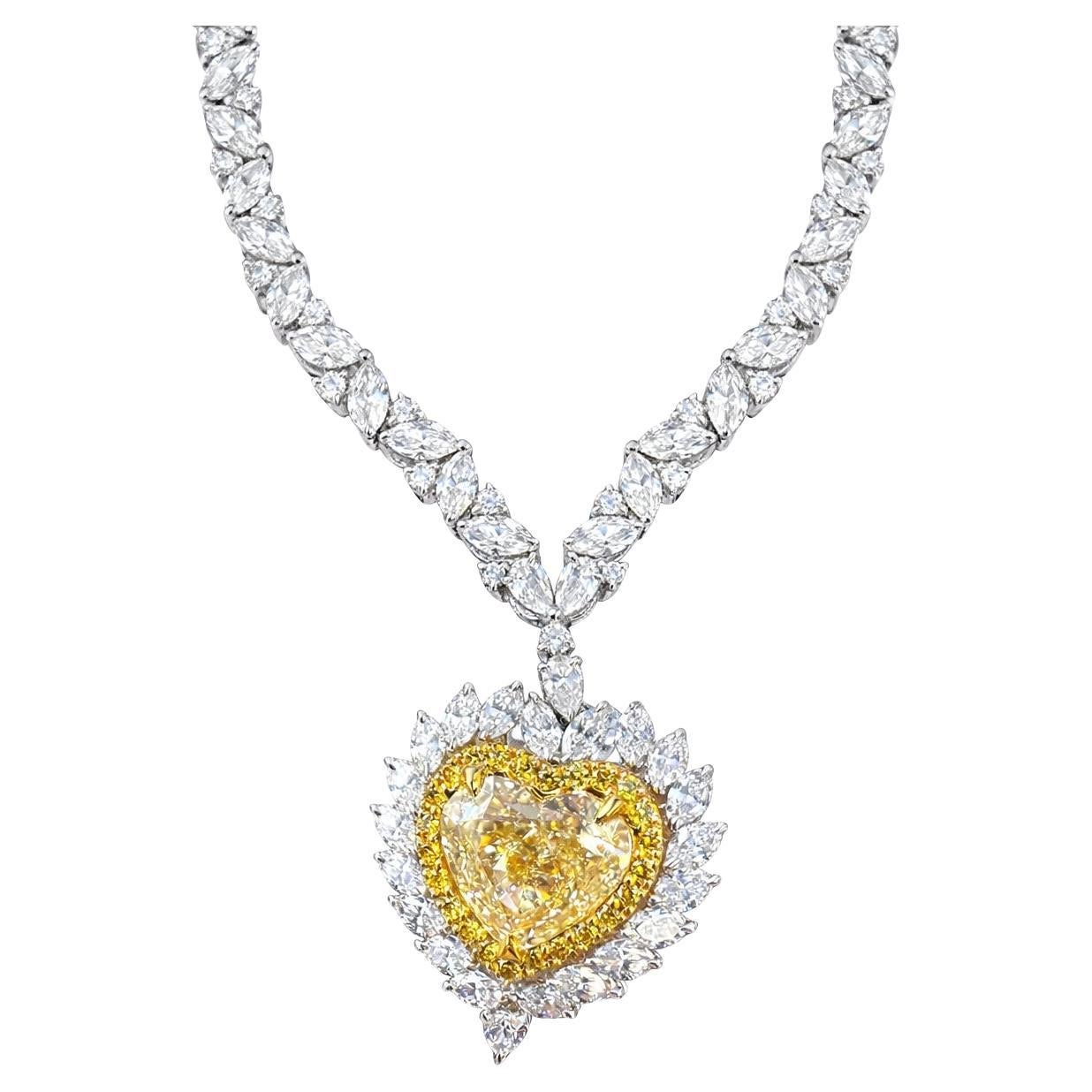 GIA certified 11.88 carat Yellow and White Diamond Heart Necklace 162 diamonds For Sale