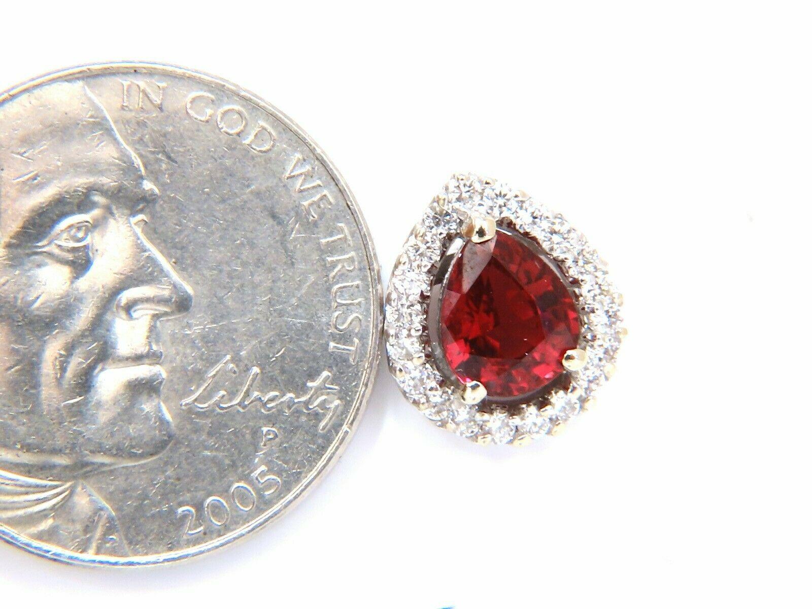 GIA-zertifizierte 1,19 und 1,28 Karat natürliche Rubin-Diamant-Ohrringe 18 Karat Cluster für Damen oder Herren im Angebot