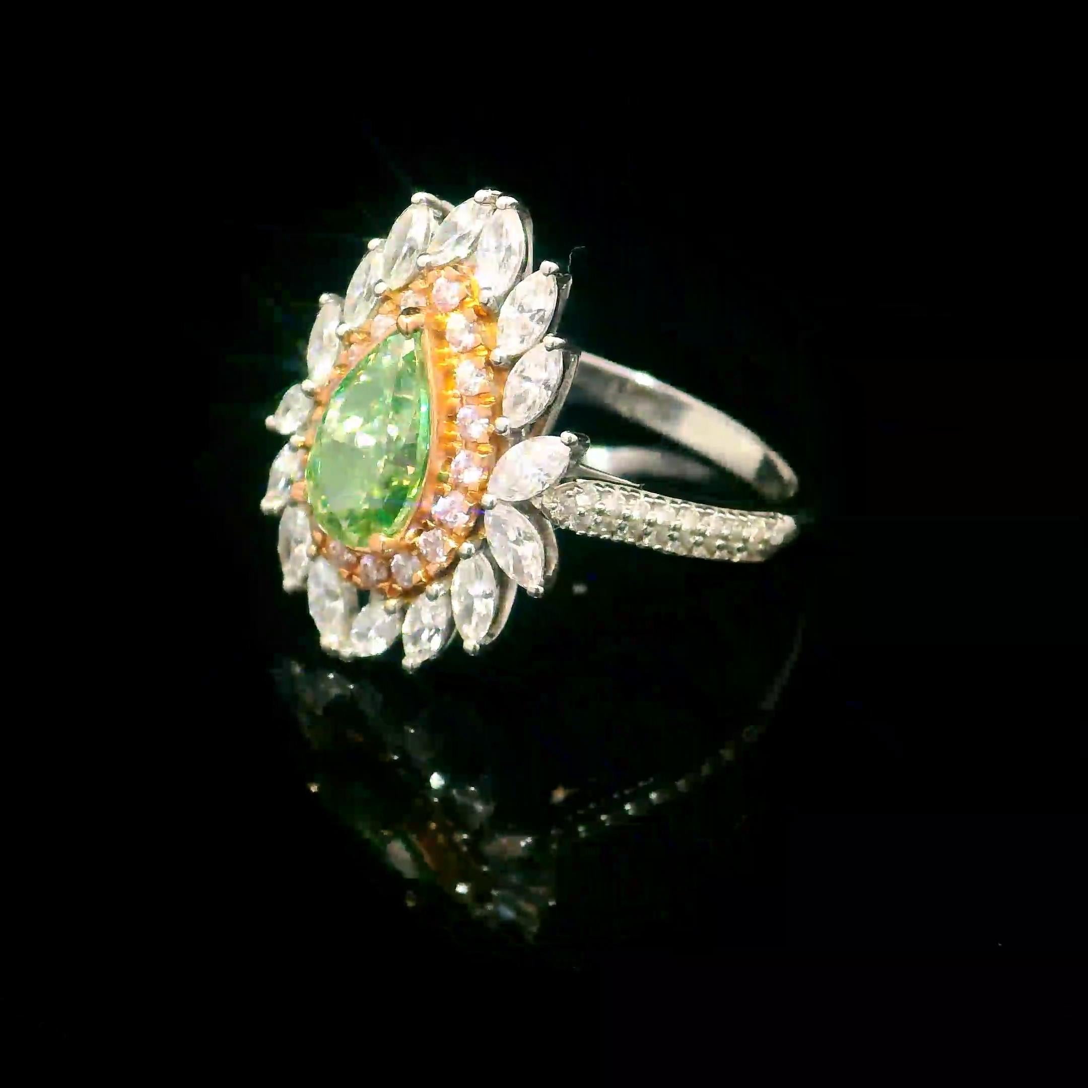 Bague en diamant certifié GIA de 1,19 carat, de couleur jaune vert clair, pureté VSI Neuf - En vente à บางรัก, TH