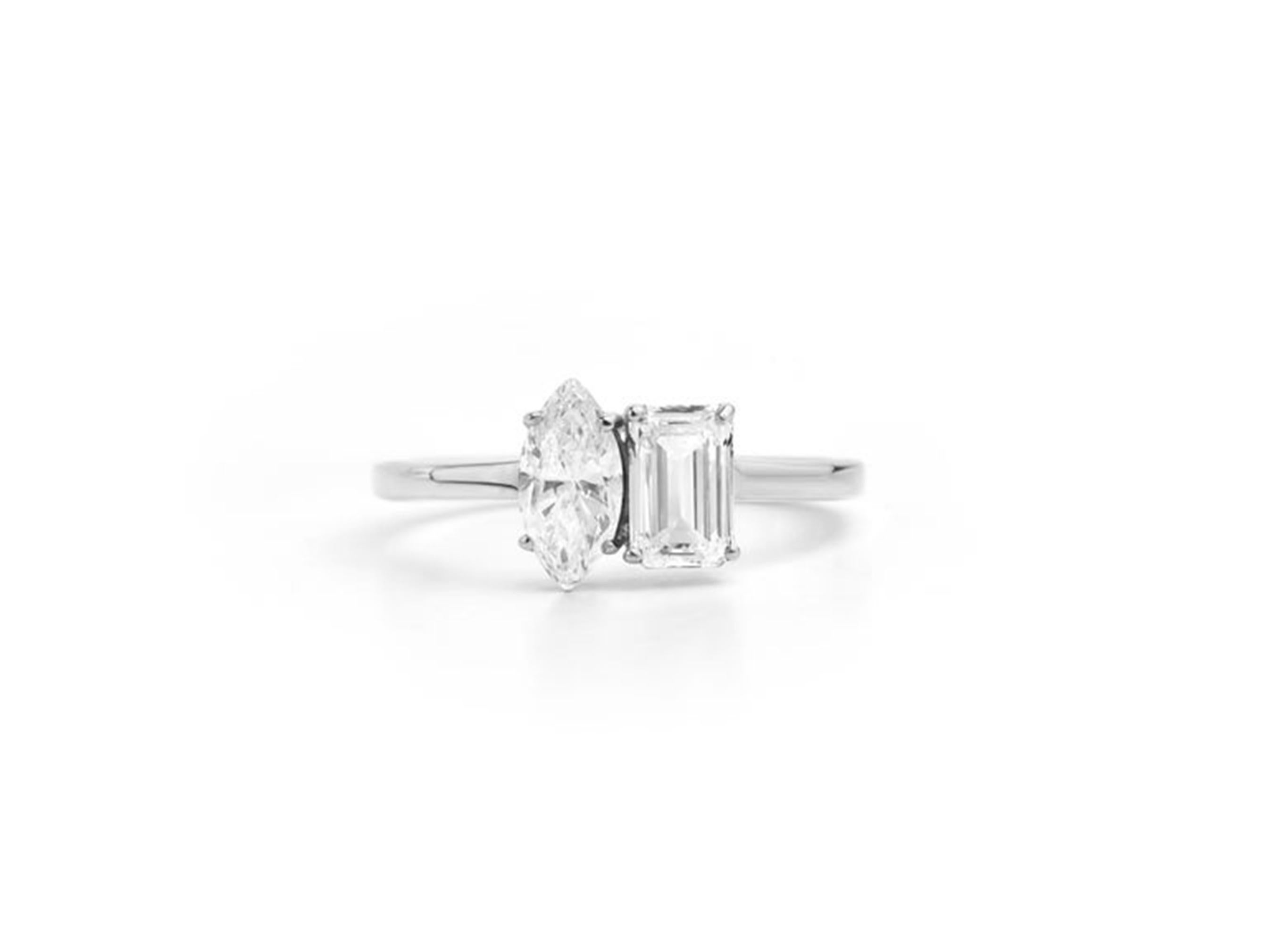 Bague en or blanc 18 carats certifiée GIA avec deux diamants de taille émeraude et marquise de 1,1 ctw en vente 3