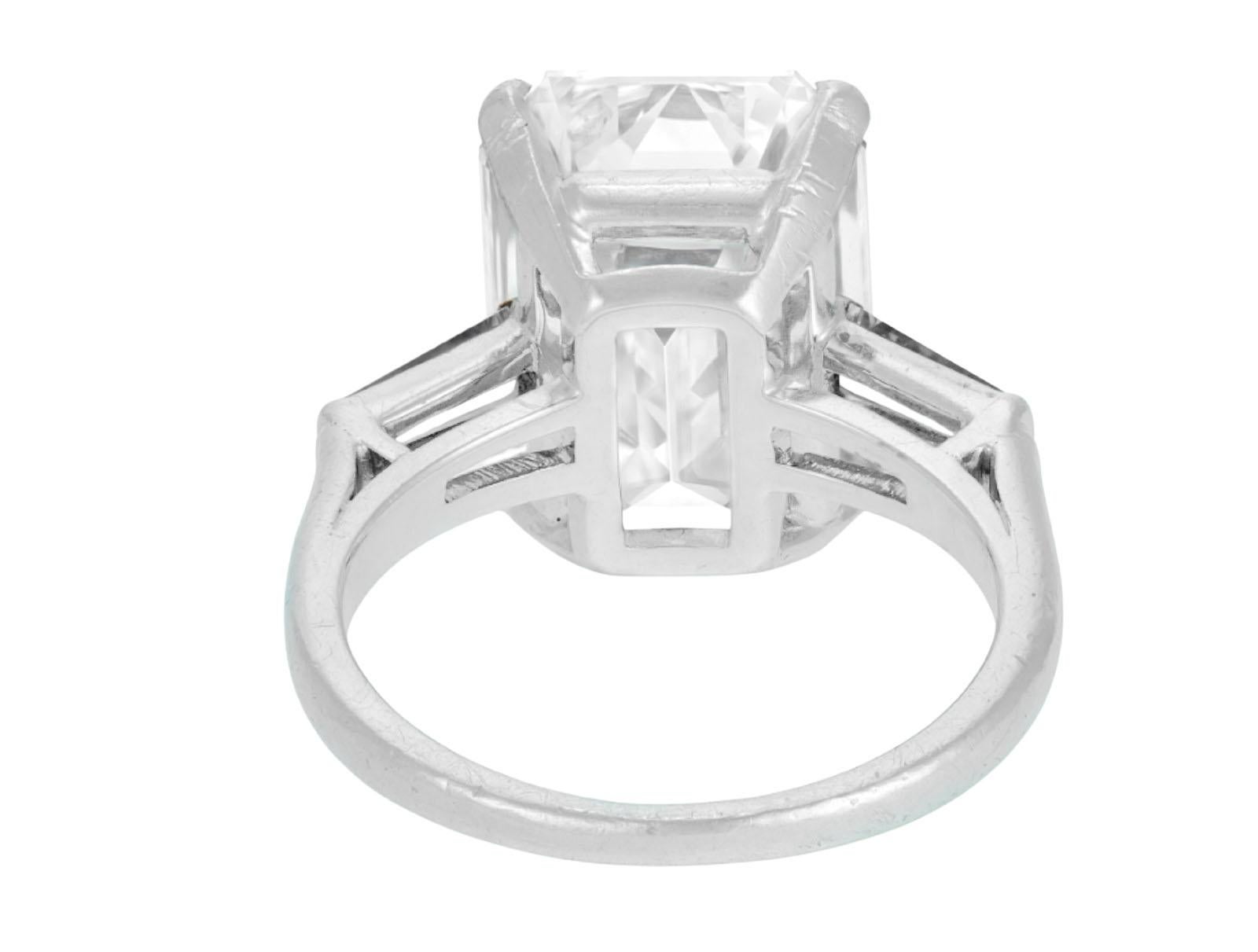 Unrivaled Opulence: GIA Certified 12 Carat Flawless D Color Type IIA Emerald Cut Diamond Ring!

Prepare to be captivated by the pinnacle of luxury and sophistication with our exquisite creation featuring a GIA certified 12 carat emerald cut