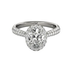 GIA Certified 1.2 Carat Oval Halo Multi-Row  Bague en diamant