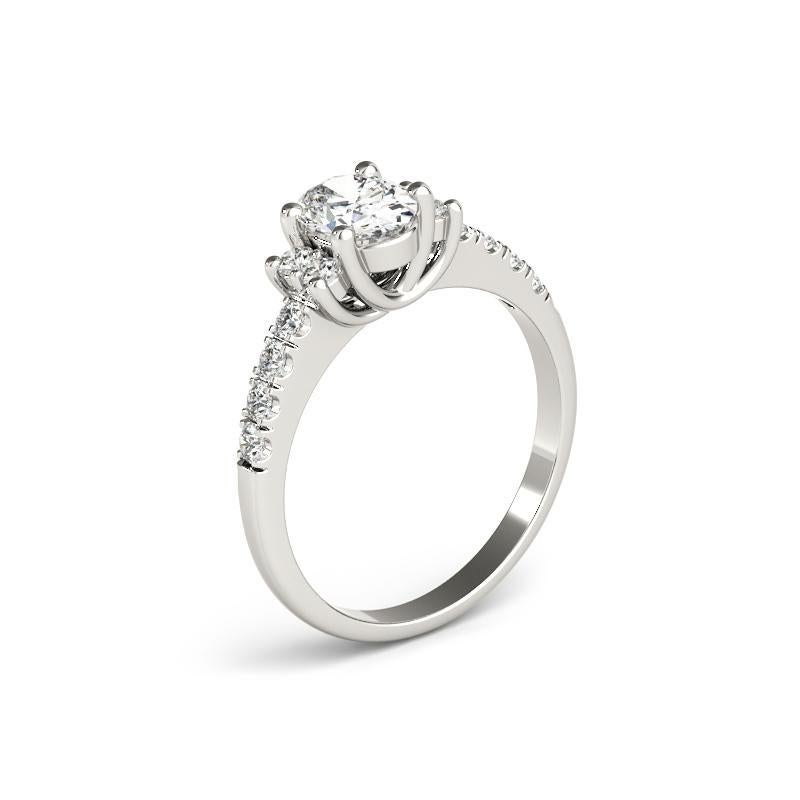 Donna Anello con diamante ovale a tre pietre Pave in oro bianco 18 carati certificato GIA da 1,2 carati in vendita