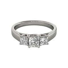 Anello classico con diamante Princess a tre pietre certificato GIA da 1,2 carati