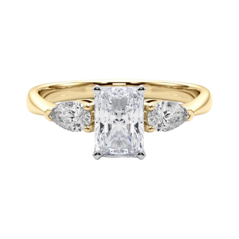 Anello con diamante radiante est-ovest a tre pietre certificato GIA da 1.2 carati