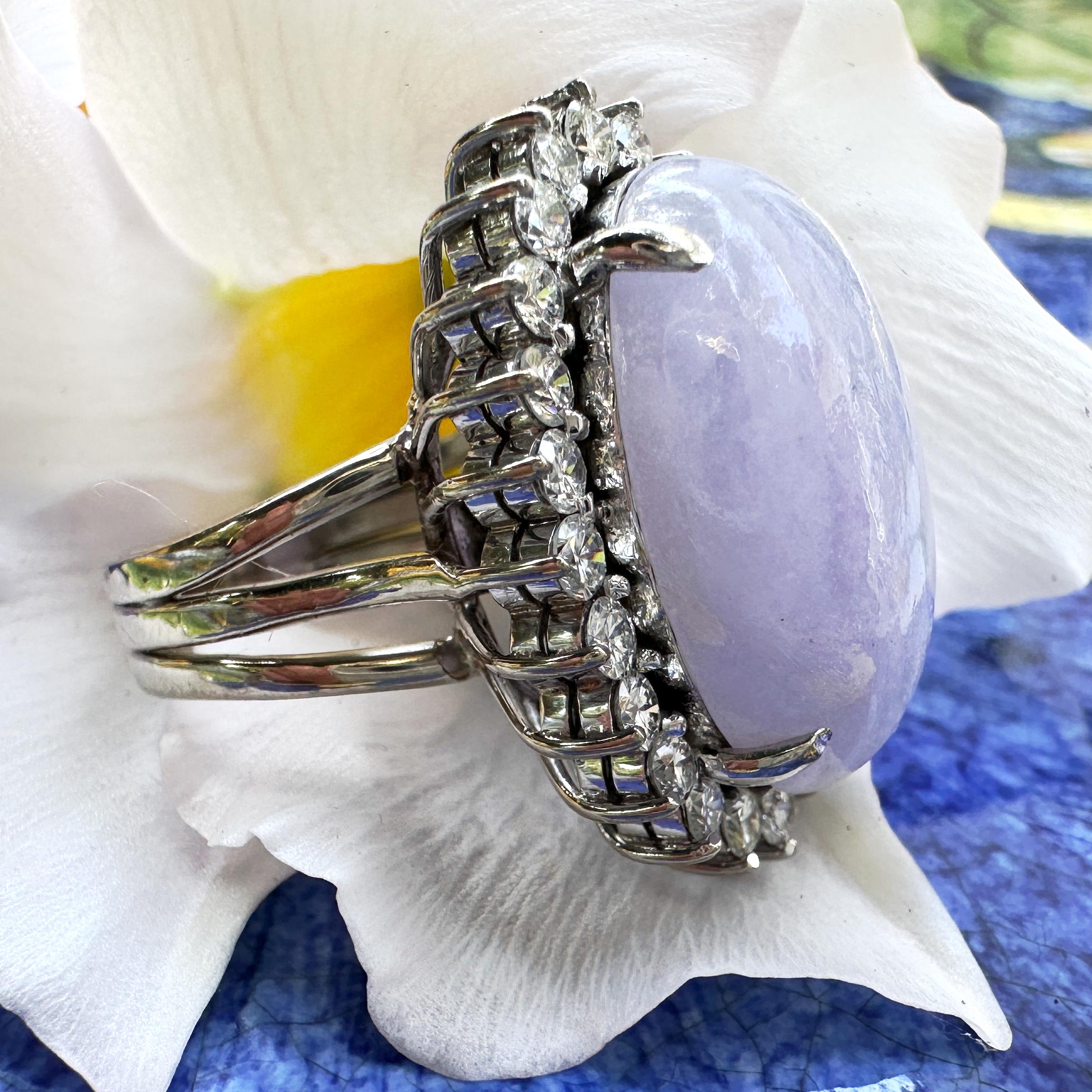 GIA-zertifiziert 12 Karat Typ A Lavendel Jade & Diamant Weißgold Cocktail Ring (Zeitgenössisch) im Angebot