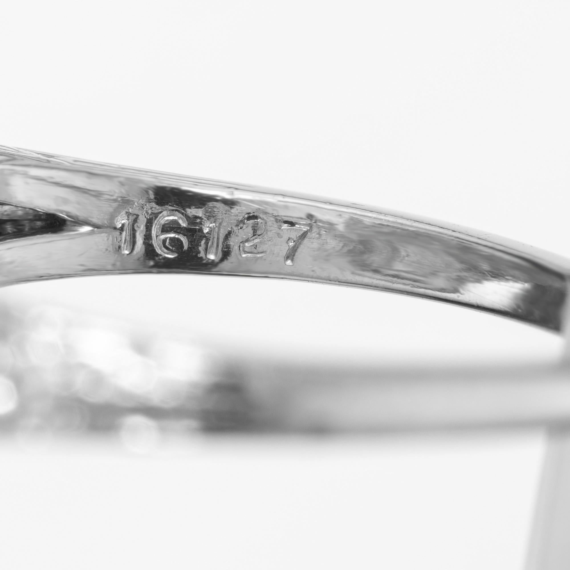 GIA Certified 1.20 Carat Emerald Diamond Art Deco Platinum Cocktail Ring For Sale 1