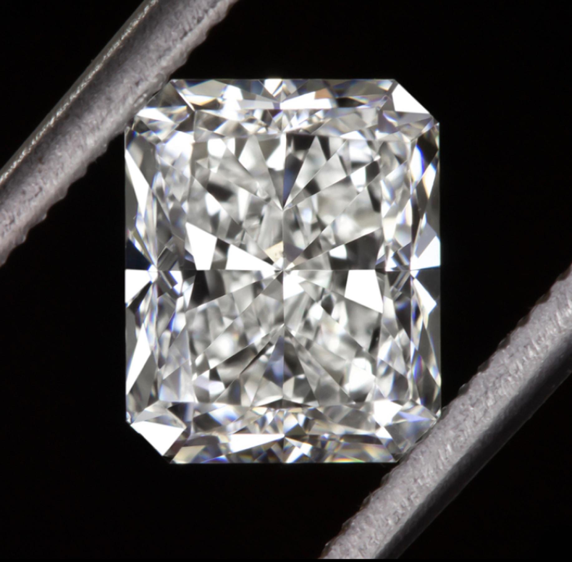4 ct radiant cut diamond ring
