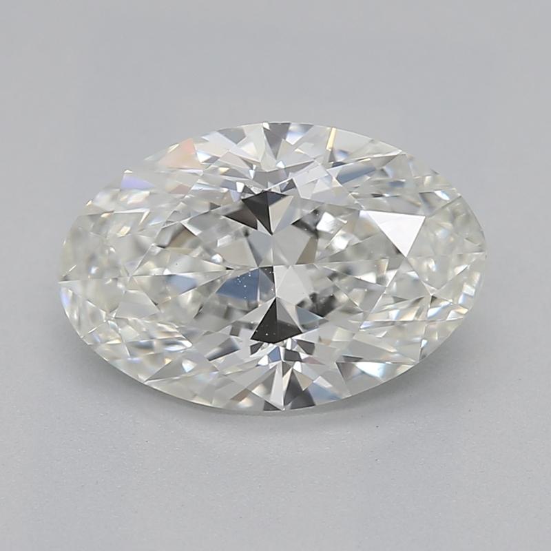 Fabriquée à la main à New York, cette bague en diamant exquise présente une pièce centrale étonnante composée d'un diamant ovale, pesant 1,20 , avec un indice de pureté (I) et un indice de pureté (VS1). Le motif unique du bambou tropical est