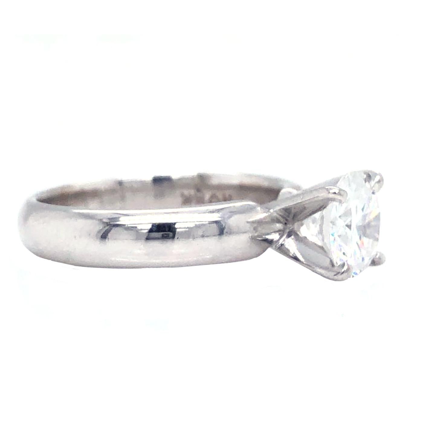 Taille ronde Bague de fiançailles solitaire en or 14 carats avec diamant taille ronde de 1,20 carat certifié par le GIA en vente