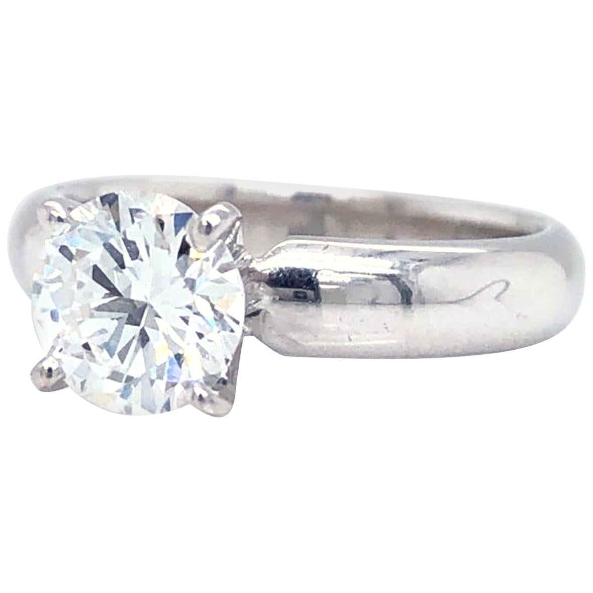 Bague de fiançailles solitaire en or 14 carats avec diamant taille ronde de 1,20 carat certifié par le GIA en vente