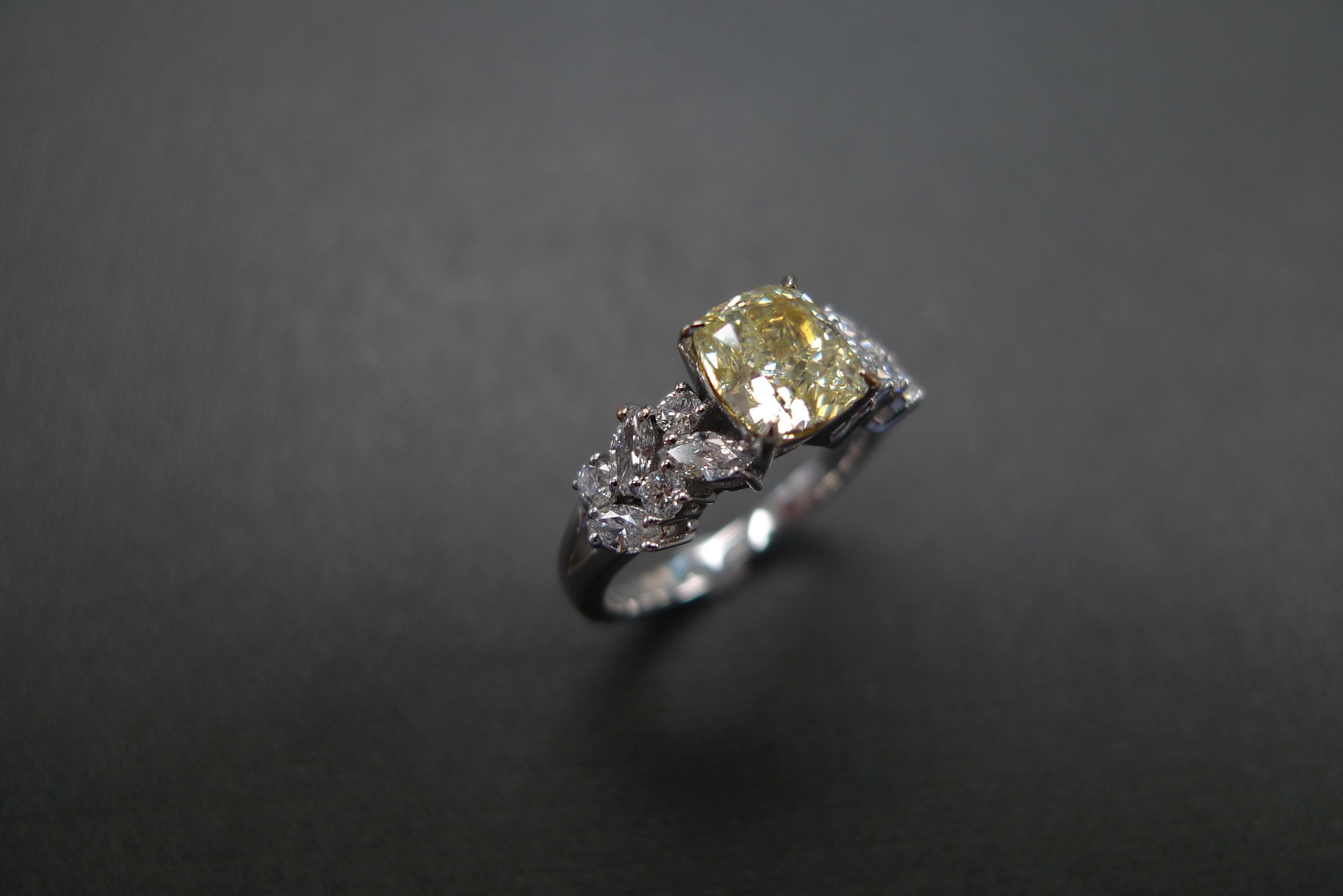 For Sale:  GIA Certified 1.20 Carat Yellow Diamond Unique Engagement Cocktail Ring Gift 8