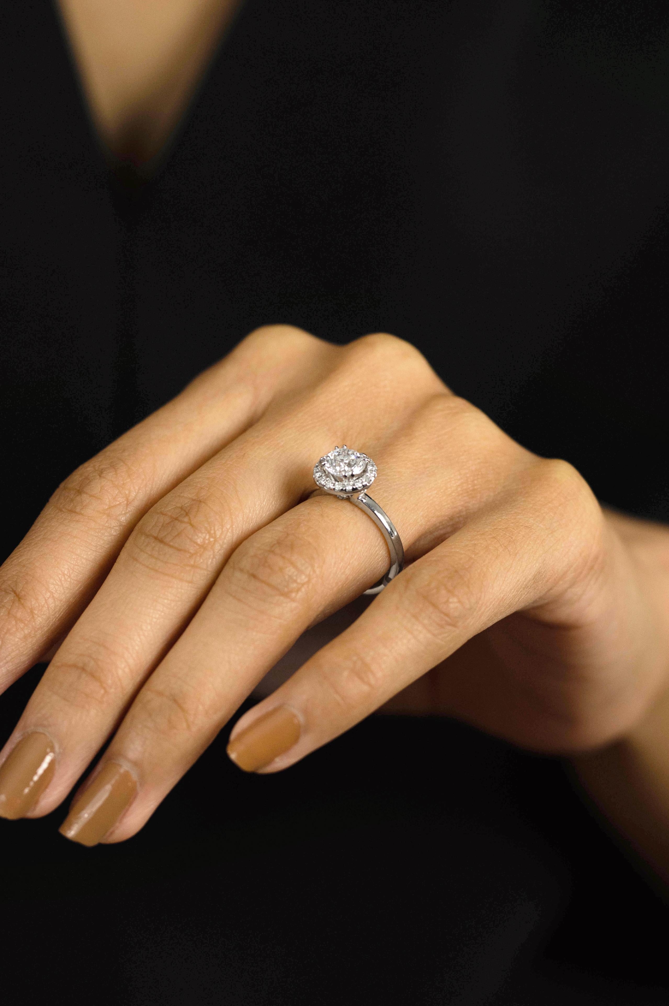 seamless halo ring