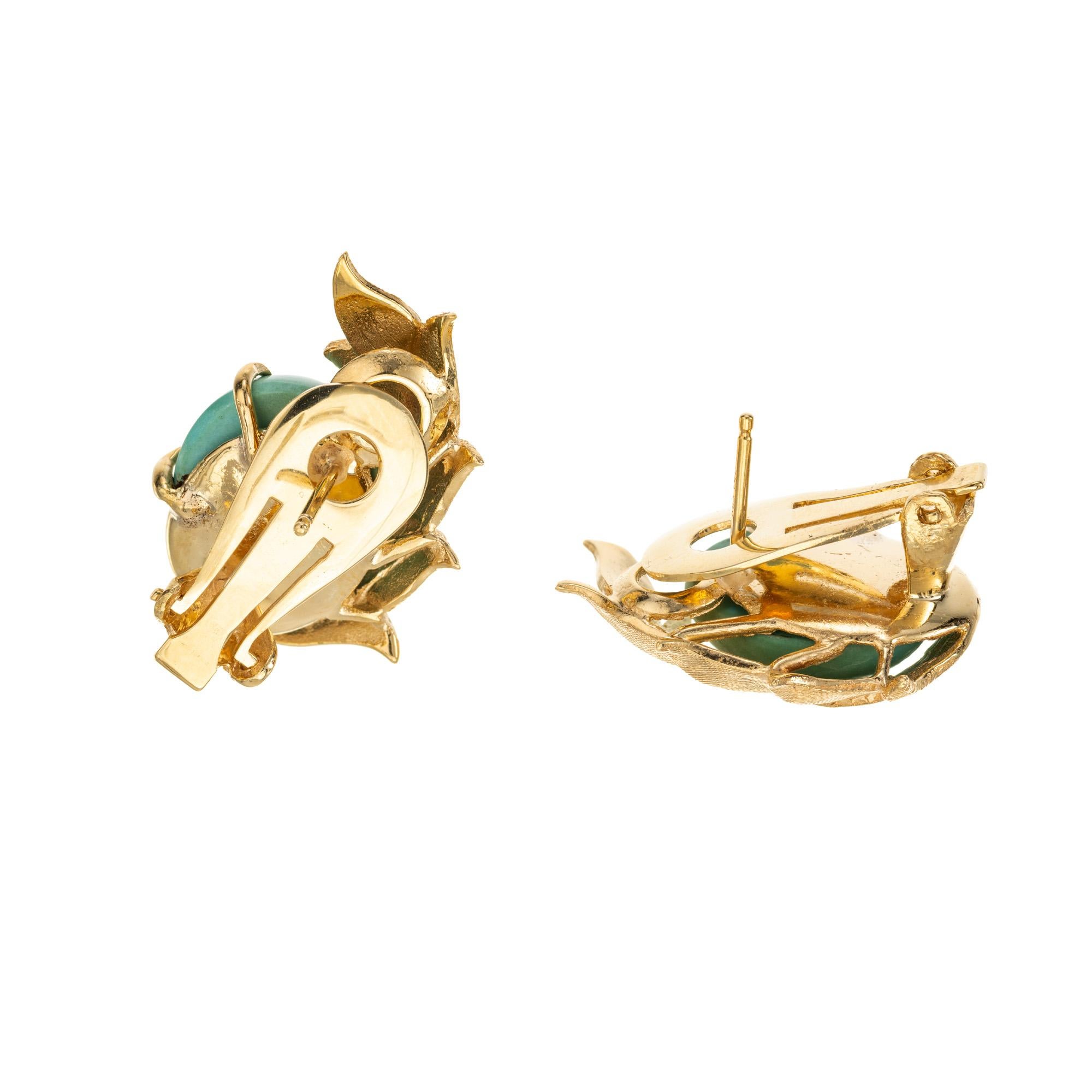 Taille ovale Boucles d'oreilles or jaune turquoise 12.00 carats certifiées GIA en vente