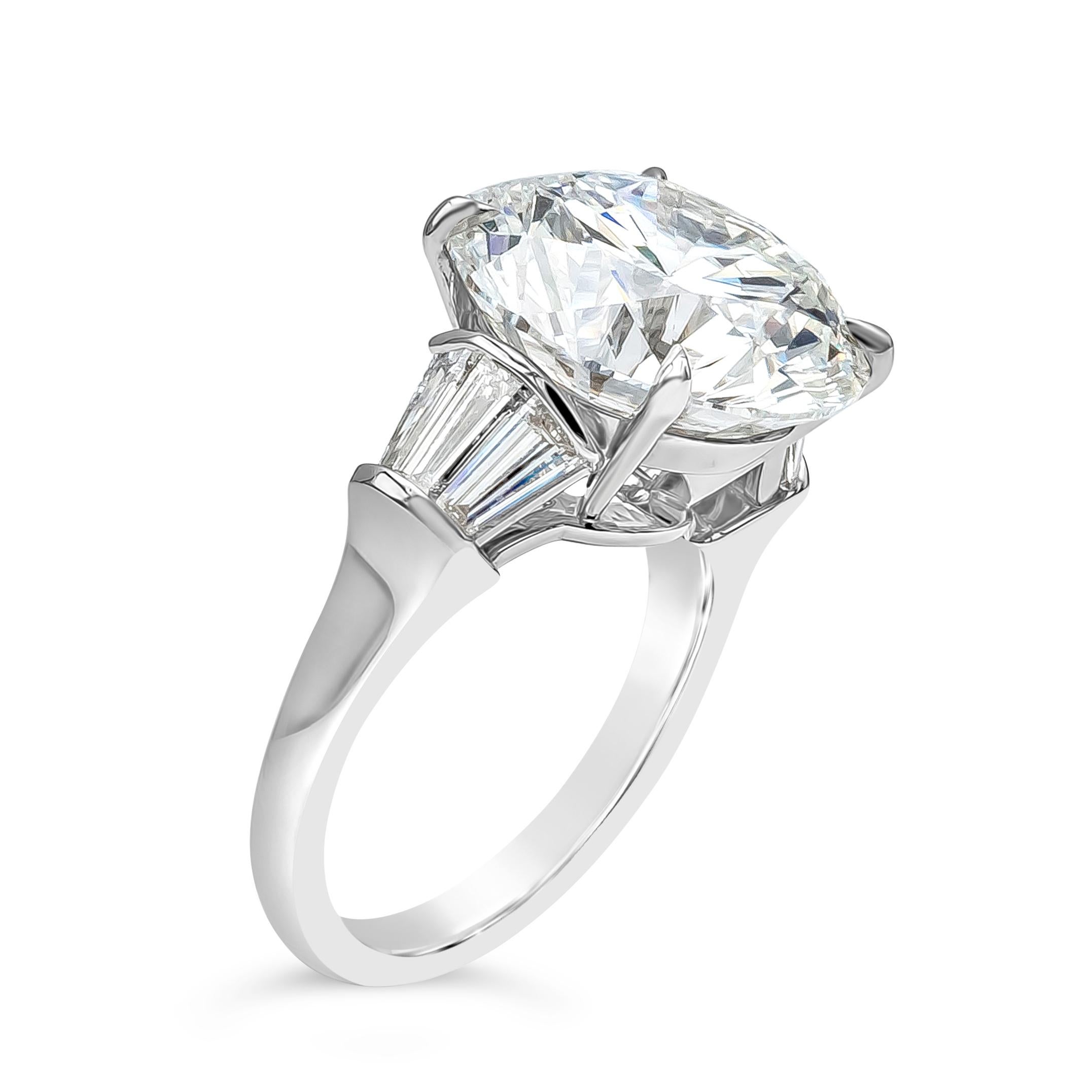 GIA Certified 12.03 Carat Brilliant Round Diamond Engagement Ring For Sale 1