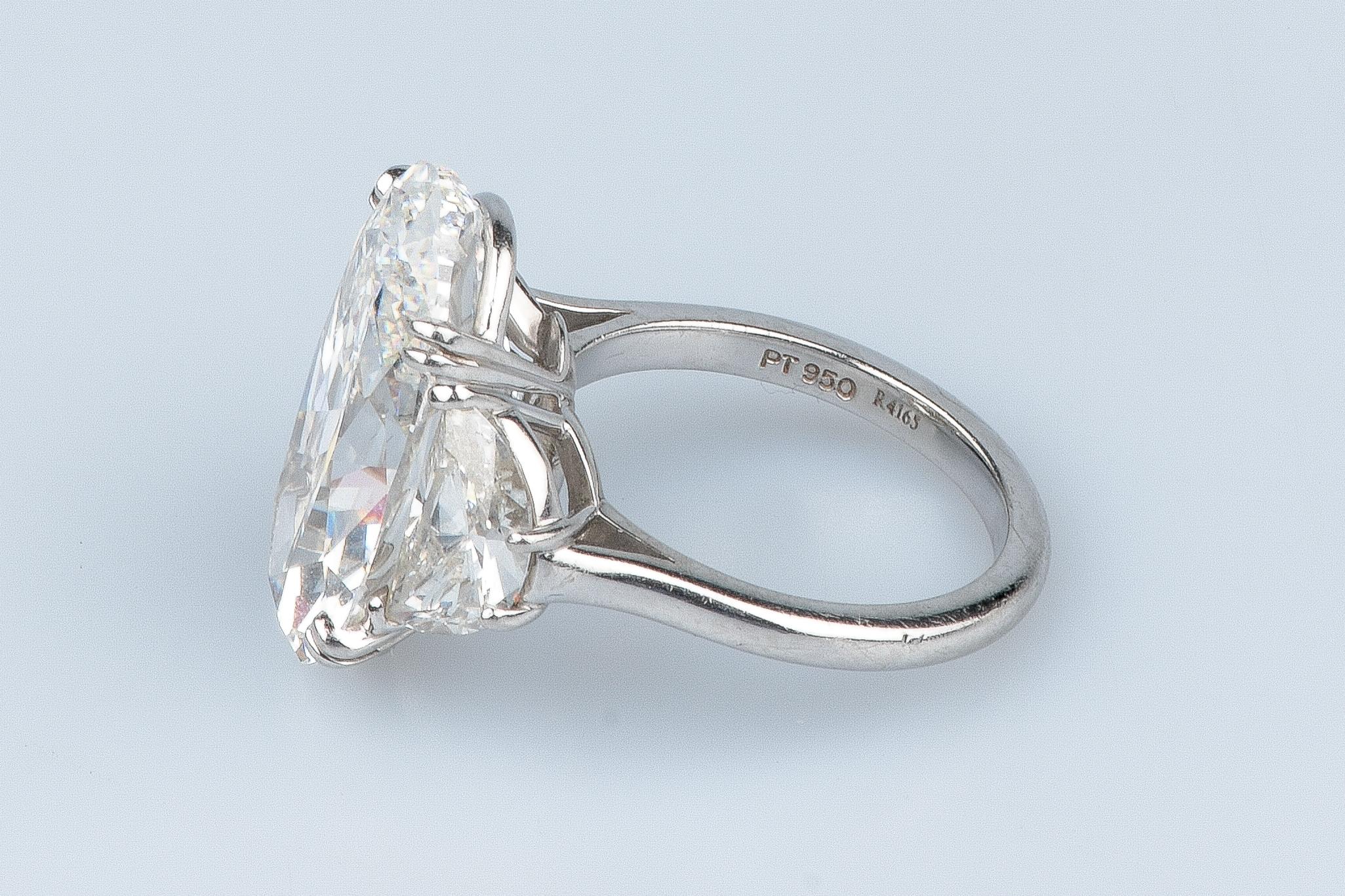 GIA certified 12.09 carat oval cut diamond For Sale 5