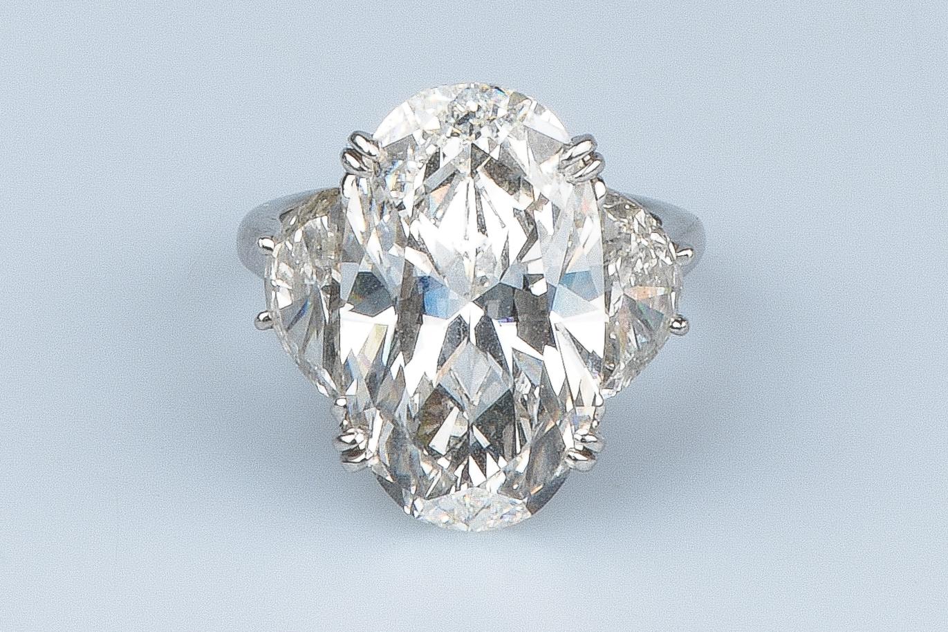 Taille ovale Diamant de taille ovale certifié GIA de 12,09 carats en vente