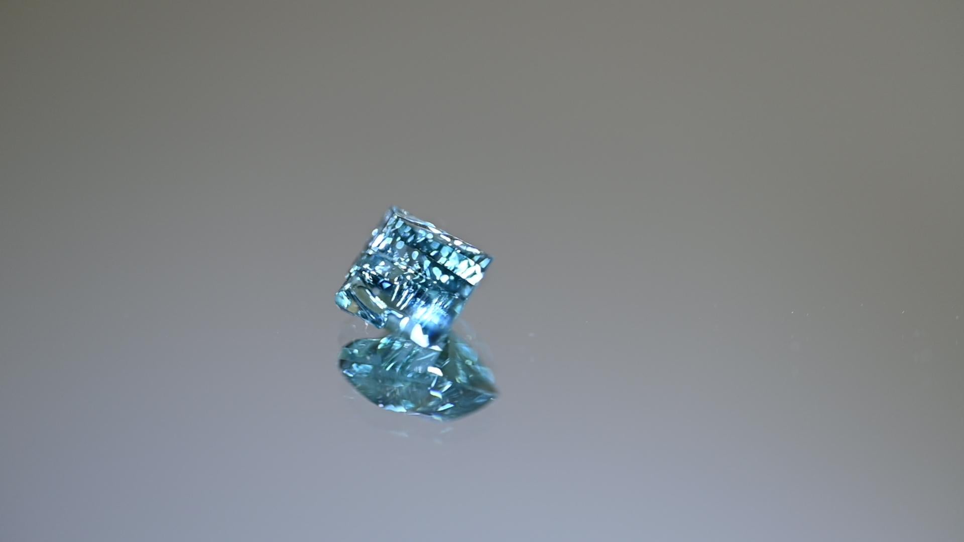 Leher fantaisie/gardiste brésilienne tourmaline Paraiba bleue de 1,21 carat certifiée GIA en vente 6