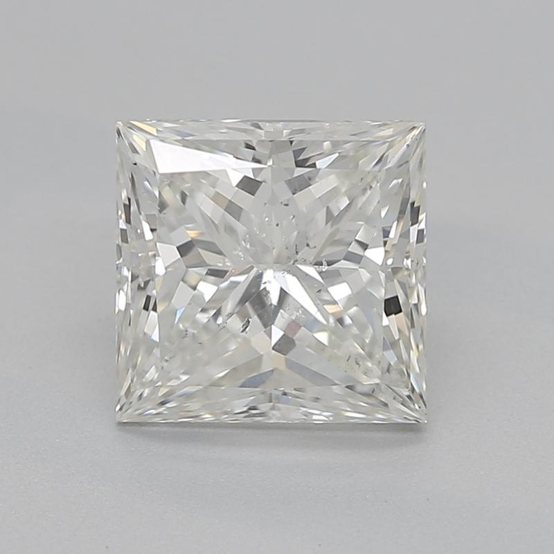 Erhöhen Sie Ihre Schmucksammlung mit diesem exquisiten Diamantring, in dessen Zentrum ein fesselnder Prinzess-Diamant mit einem Gewicht von 1,21 und einem brillanten J und einem außergewöhnlichen SI2 steht. Die doppelte Vier-Zacken-Fassung des