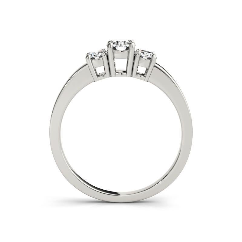 GIA Certified 1.21 Carat Three-Stone Round Brilliant Diamond Ring In New Condition For Sale In New York, NY