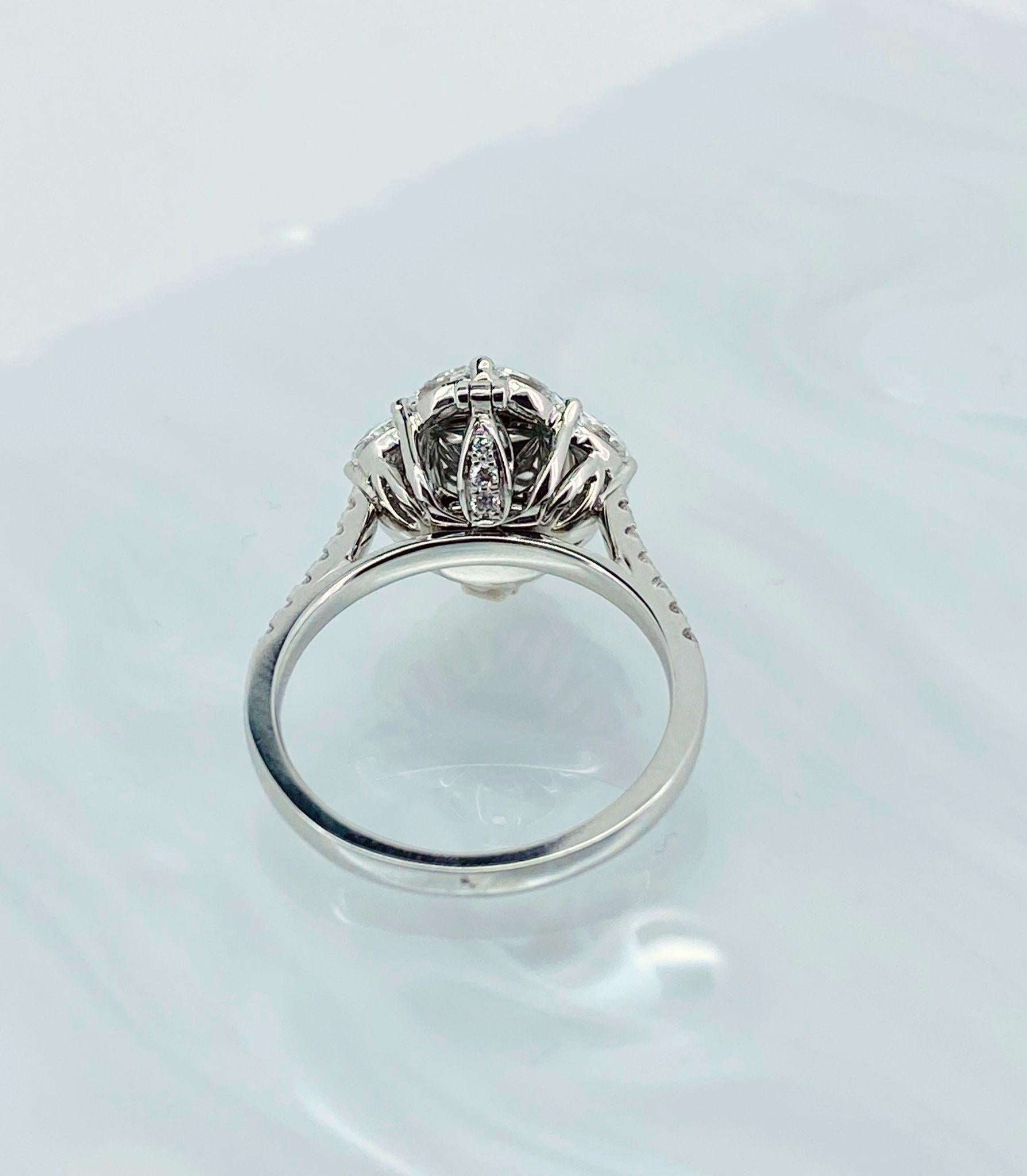 GIA Certified 1.21 Carat Very Light Green VS2 Clarity Diamond Ring For Sale 6