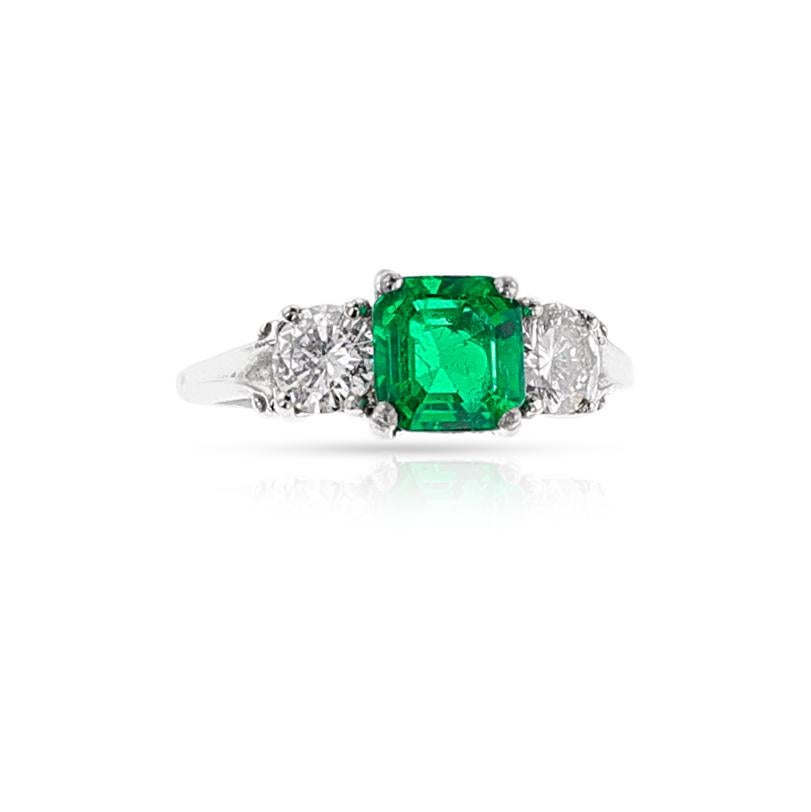 Women's or Men's GIA Certified 1.21 ct. Octagonal Step-Cut Colombian Emerald Ring with Diamonds For Sale