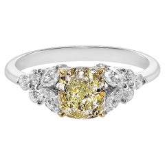 Bague de fiançailles unique en diamant jaune clair taille coussin de 1,22 carat certifié par le GIA