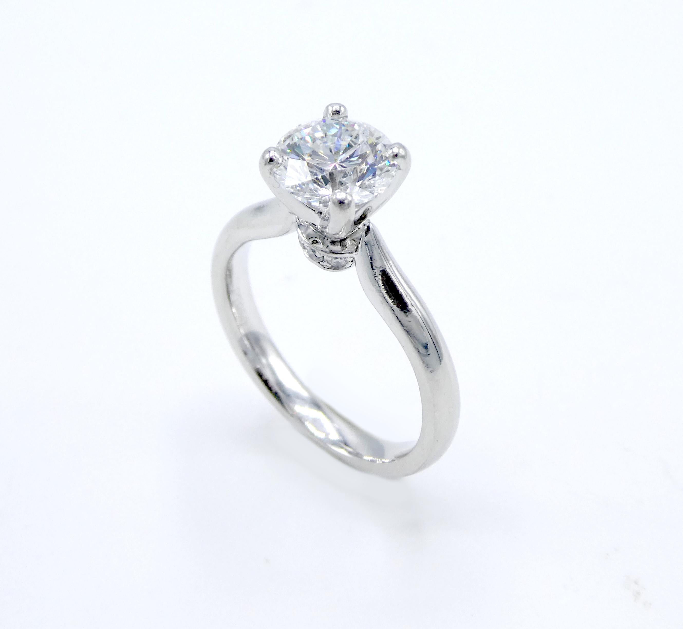 Round Cut GIA Certified 1.22 Carat E SI1 Round Brilliant Diamond Platinum Engagement Ring