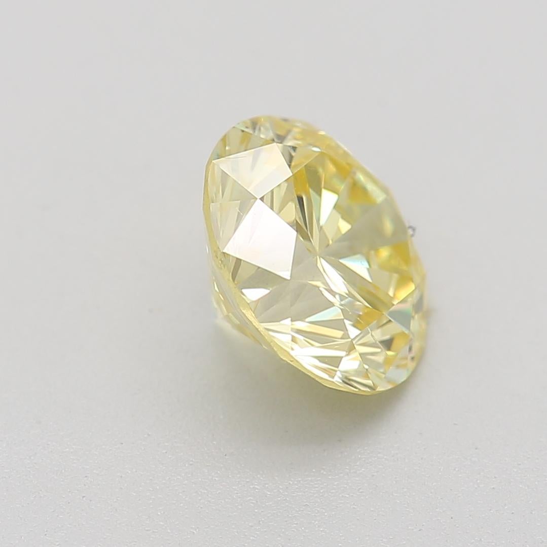 Diamant jaune fantaisie de 1.22 carats certifié par le GIA Unisexe en vente
