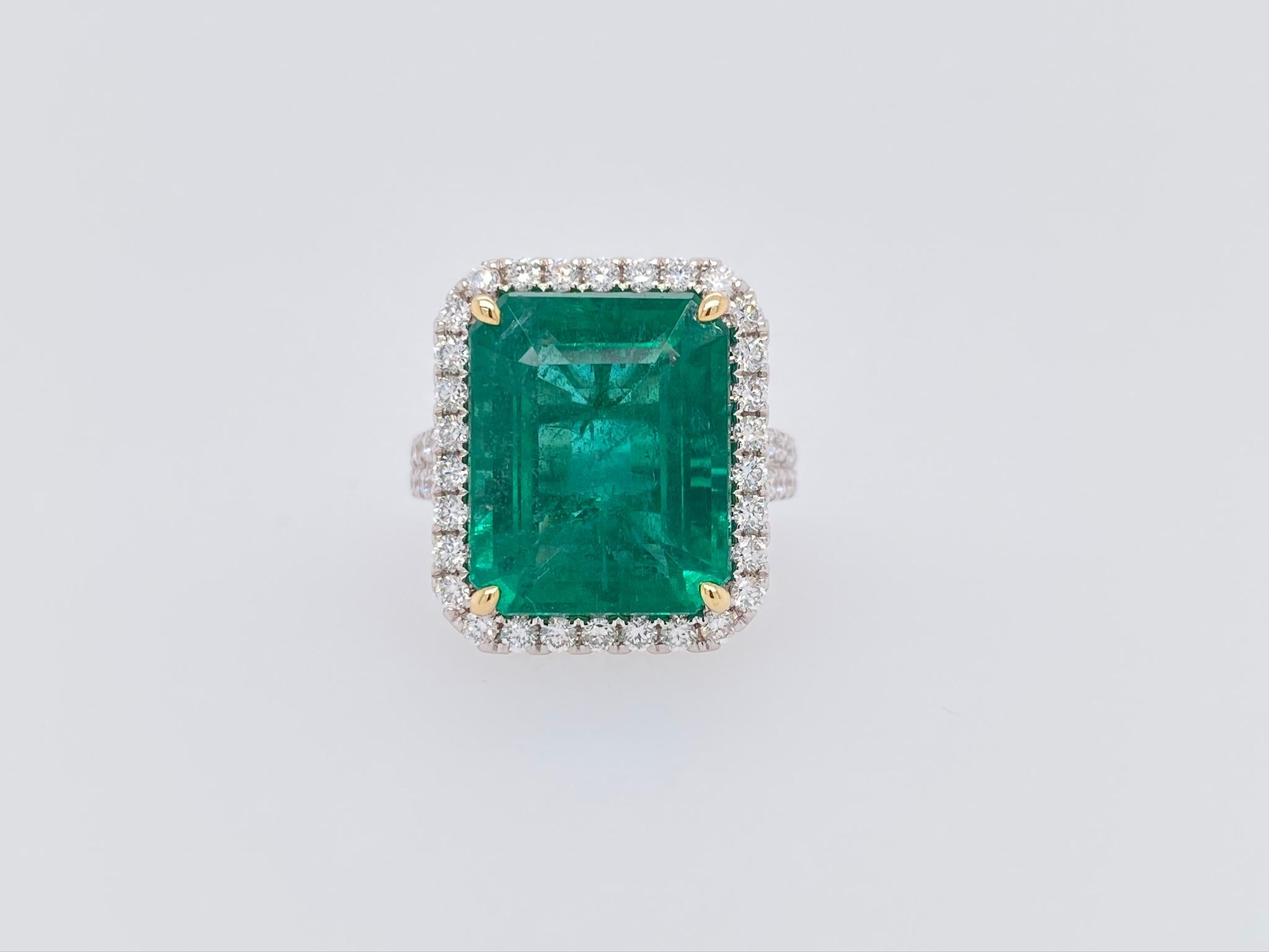 GIA Certified 12.25 Carat African Emerald and Diamond Cocktail Ring For Sale 1