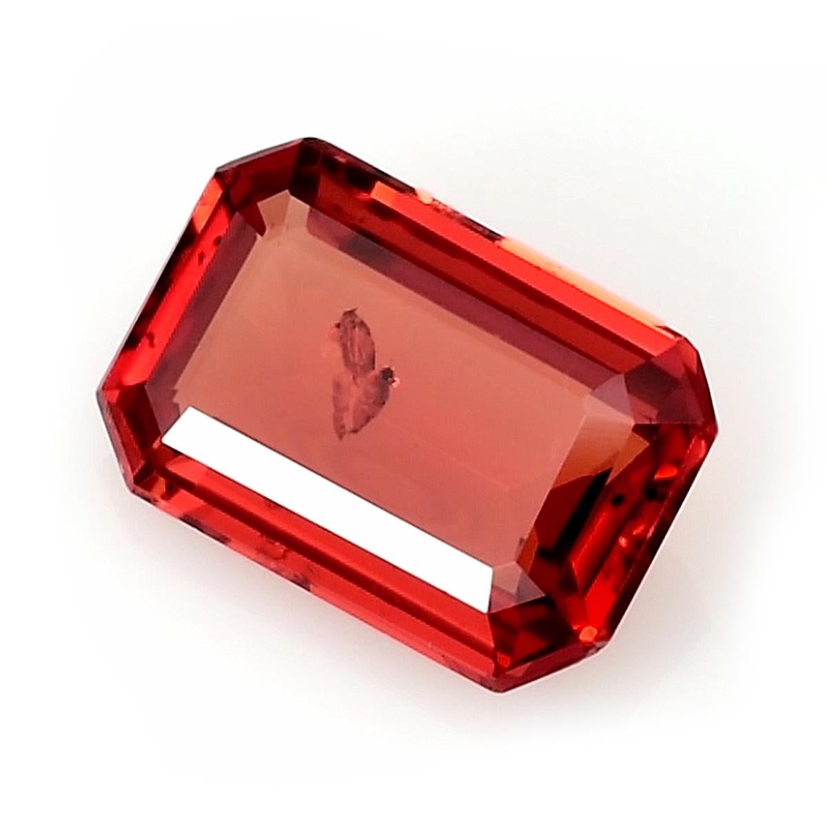 Spinelle rouge birmane naturelle non chauffée de 1.23 carat certifiée par le GIA  Neuf - En vente à Los Angeles, CA