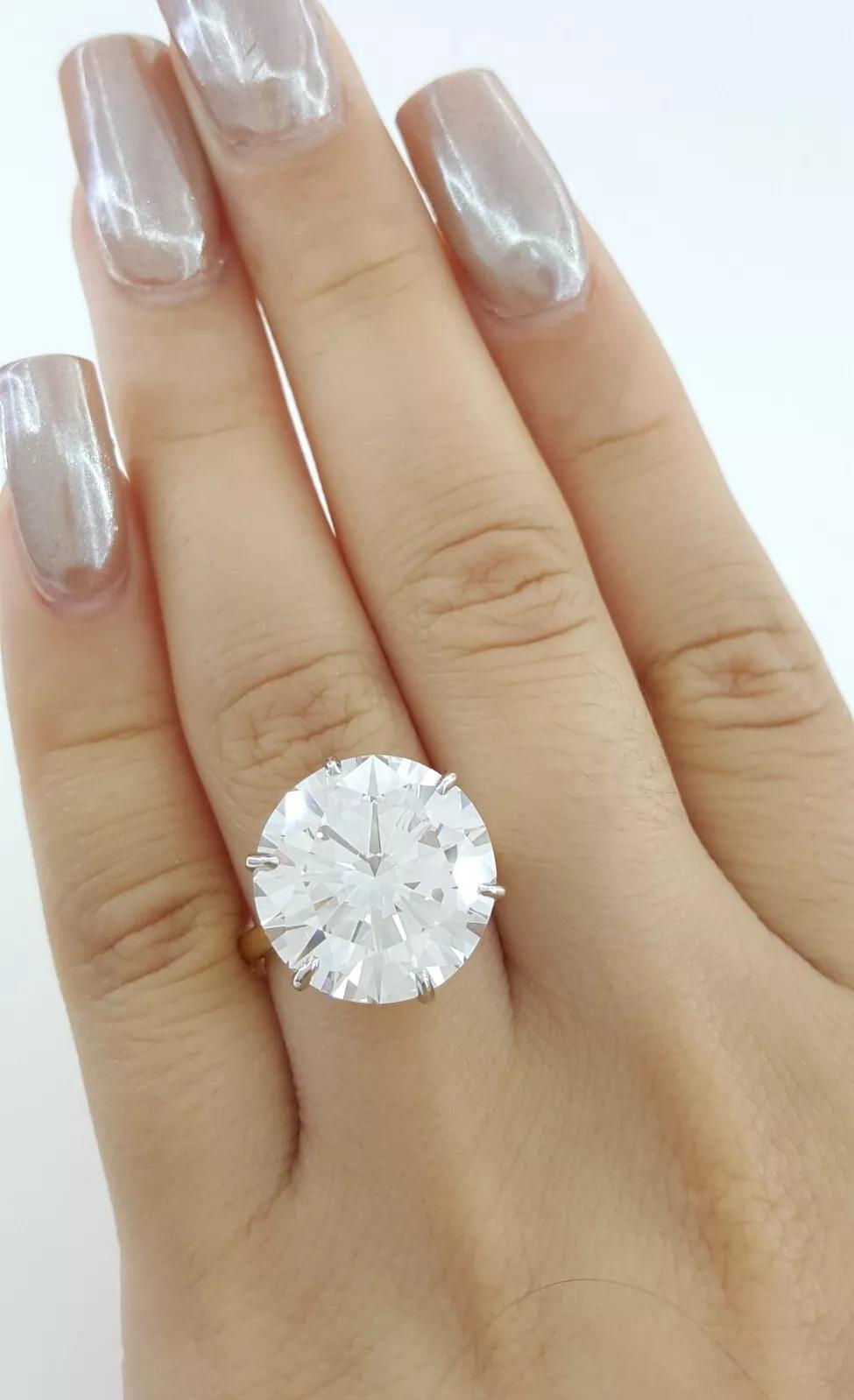 GIA Certified 12.30 Ct Type IIa Round Brilliant Cut Diamond Engagement Ring In New Condition For Sale In Chicago, IL