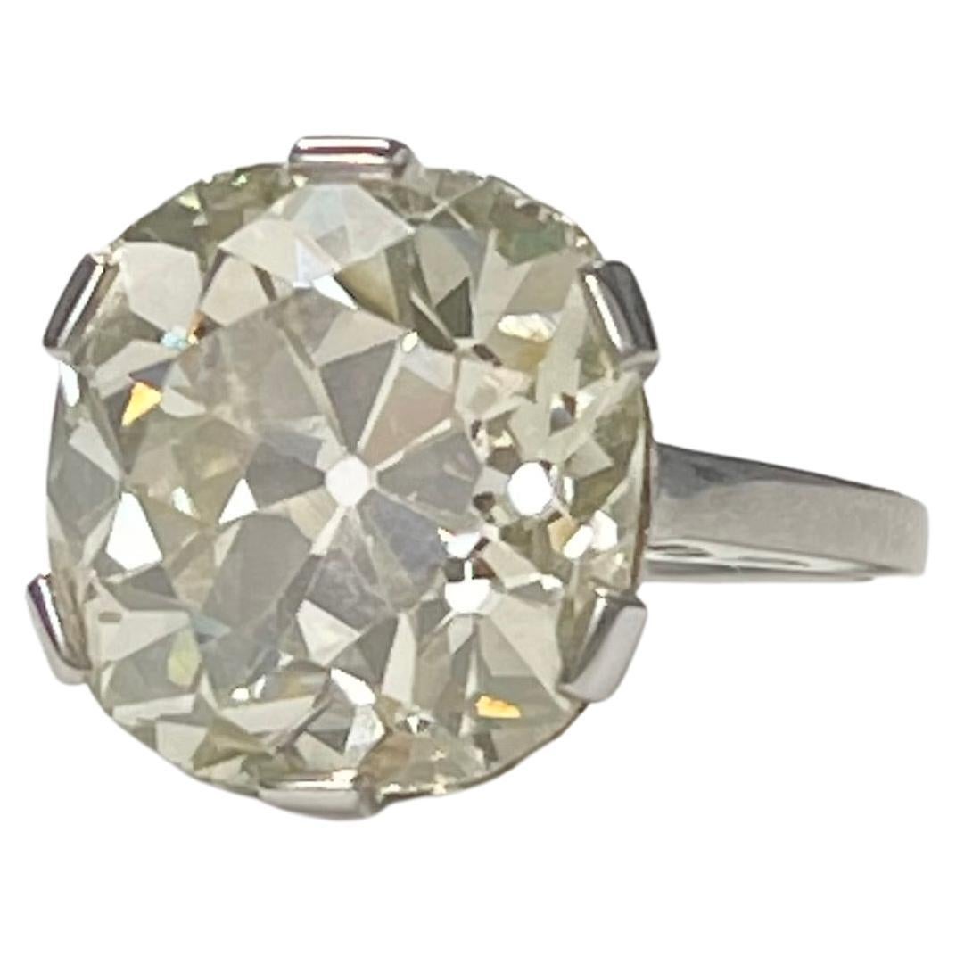 Taille vieille mine Bague de fiançailles en platine avec diamant coussin de 12,32 carats certifié par le GIA.  en vente