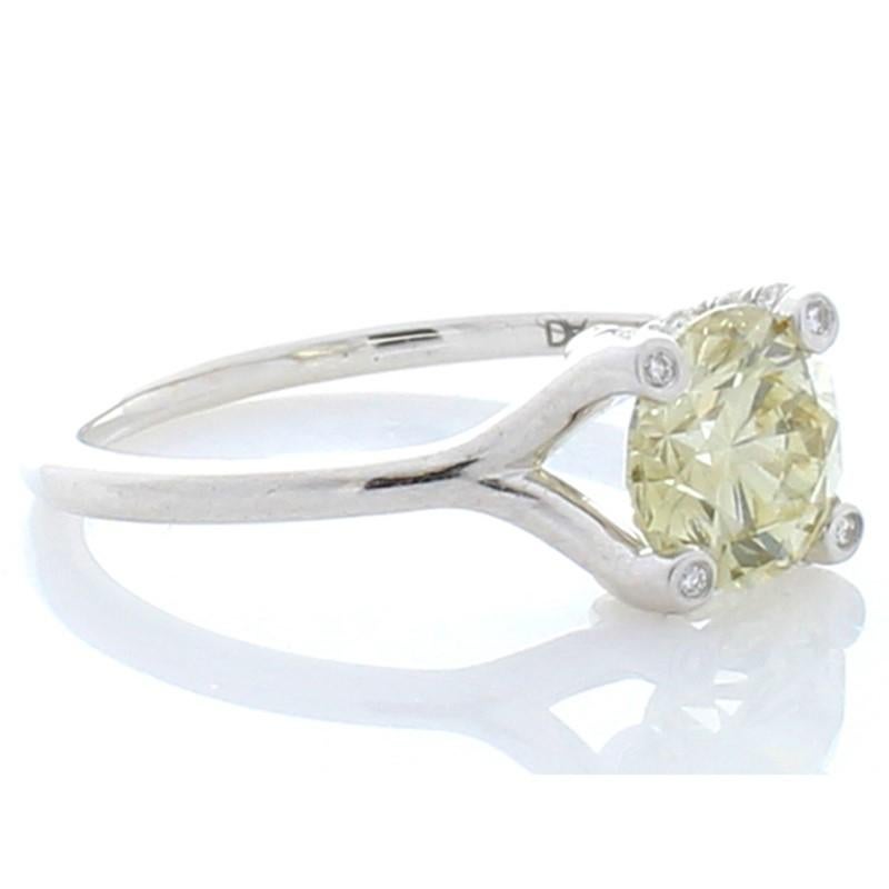 Round Cut GIA Certified 1.24 Carat Fancy Light Yellow Round Diamond Cocktail Ring