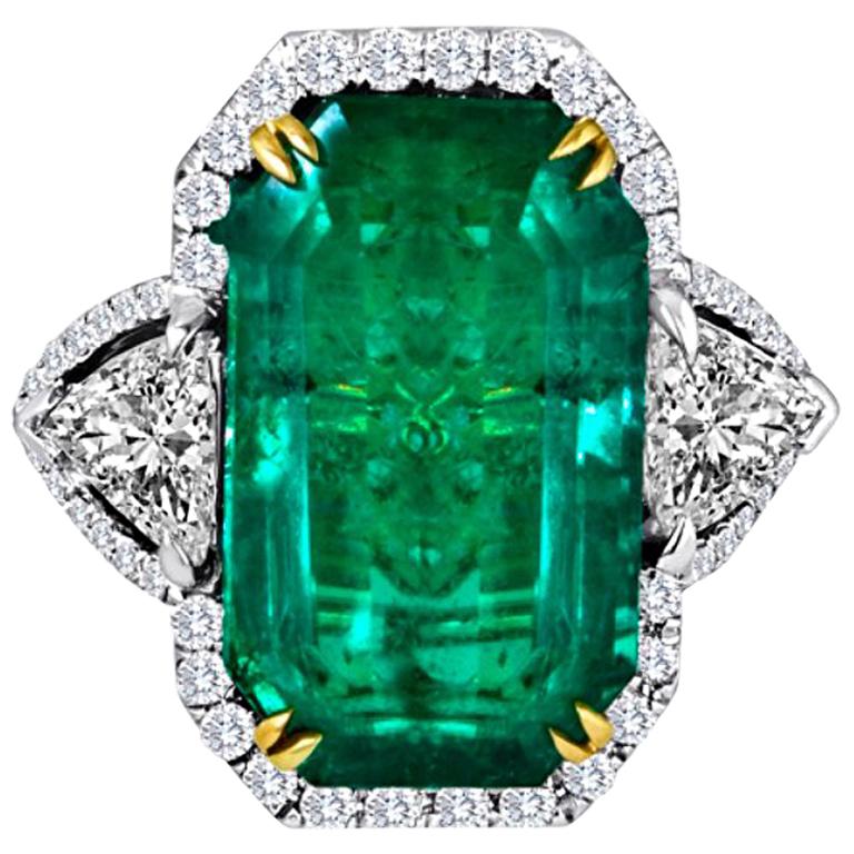 GIA Certified 12.40Carat Emerald and Diamond Halo Three Stone Gold Cocktail Ring